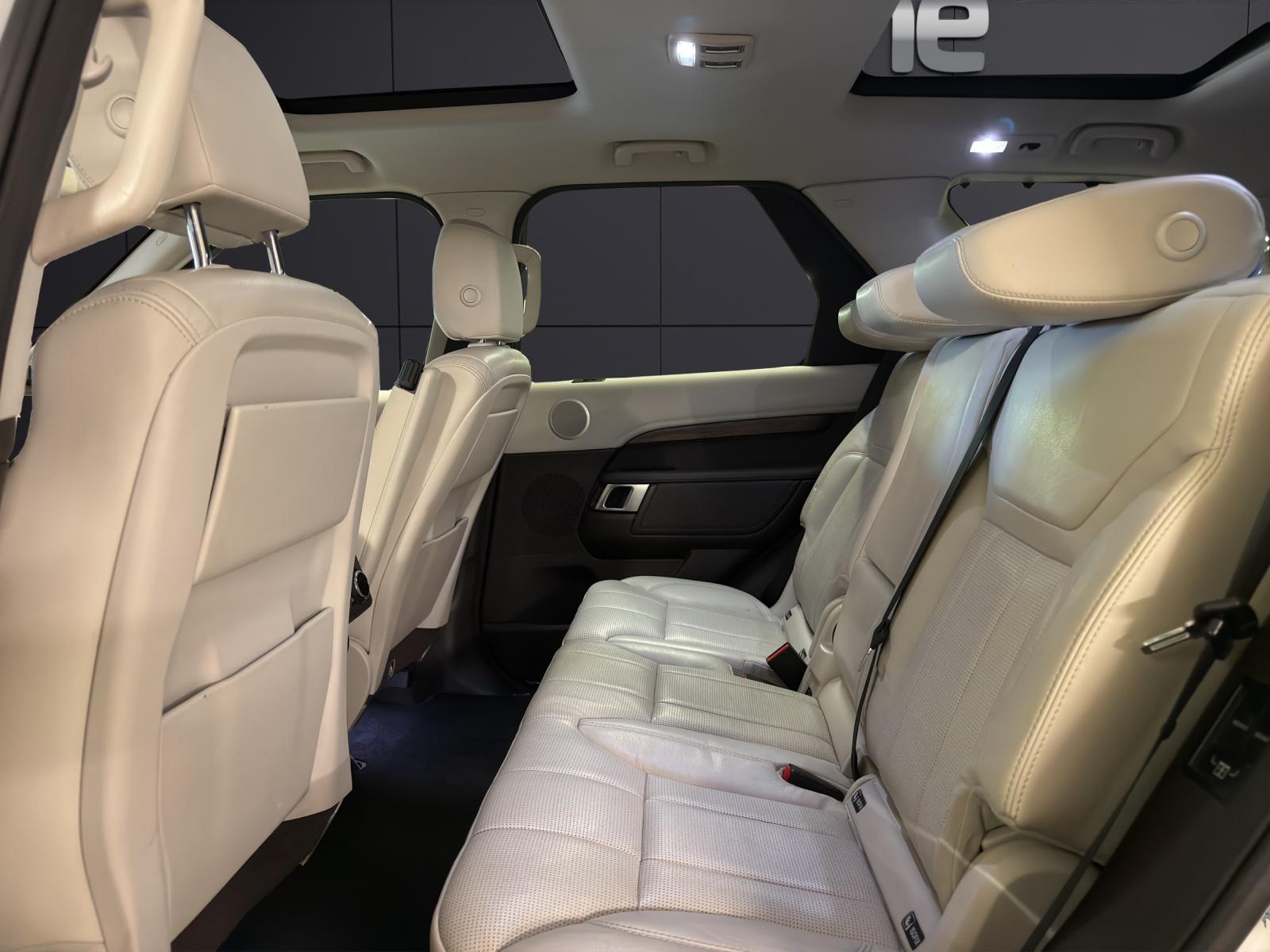 LAND ROVER Discovery 2.0 TD4 HSE-image-16