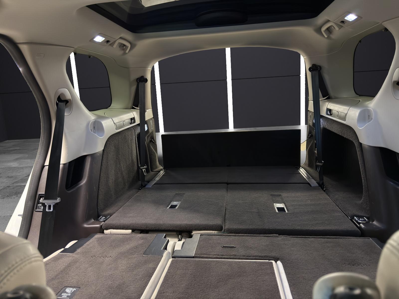 LAND ROVER Discovery 2.0 TD4 HSE-image-17