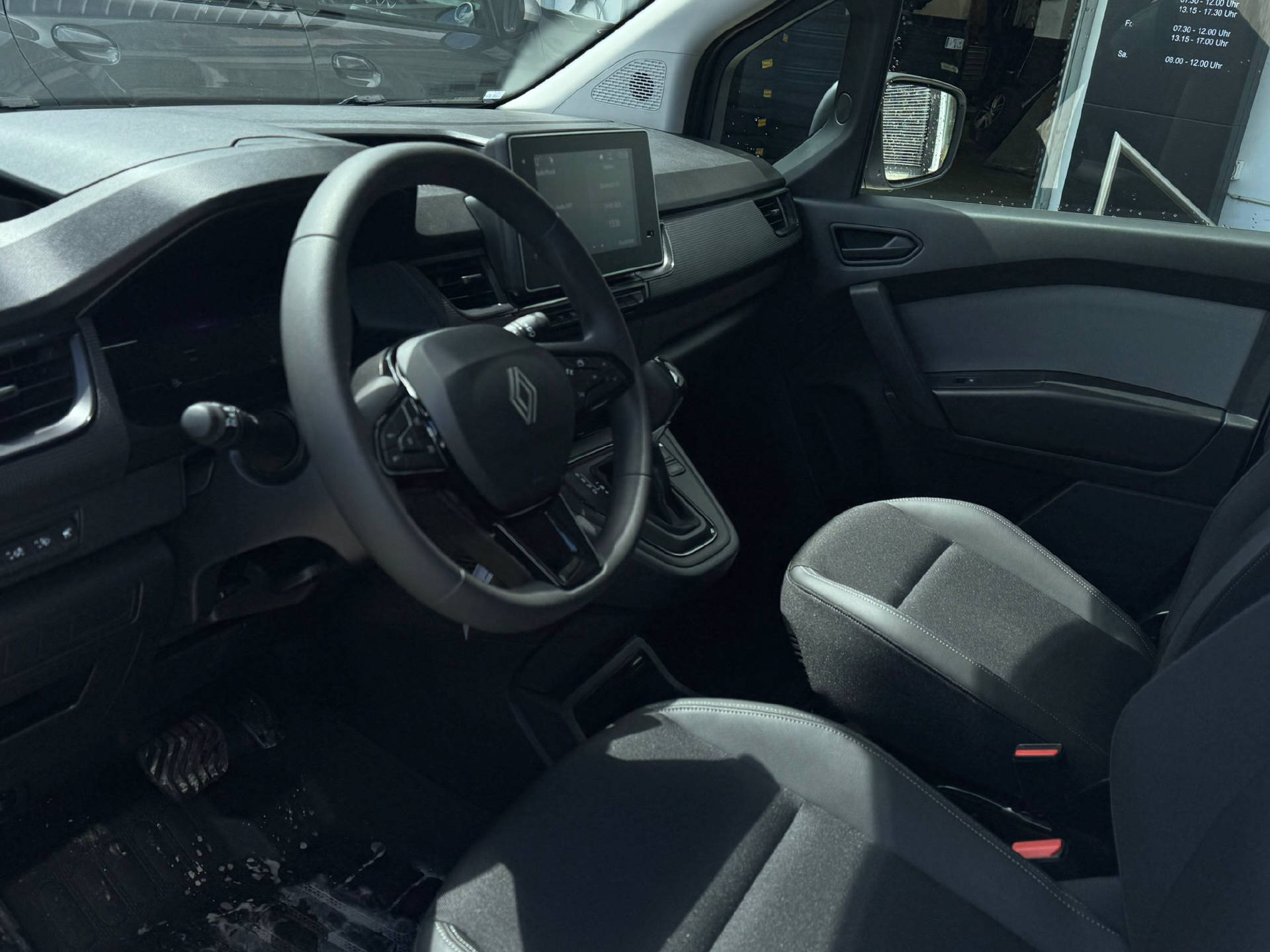 RENAULT Kangoo Van L2 1.3 TCe 130 Extra-image-4