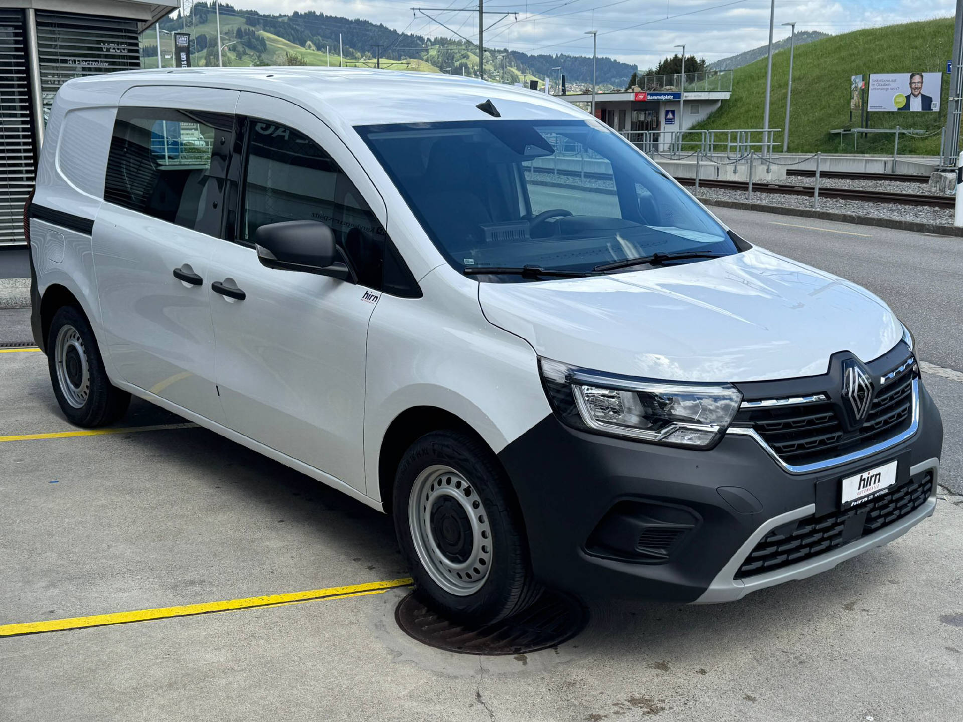 RENAULT Kangoo Van L2 1.3 TCe 130 Extra-image-1