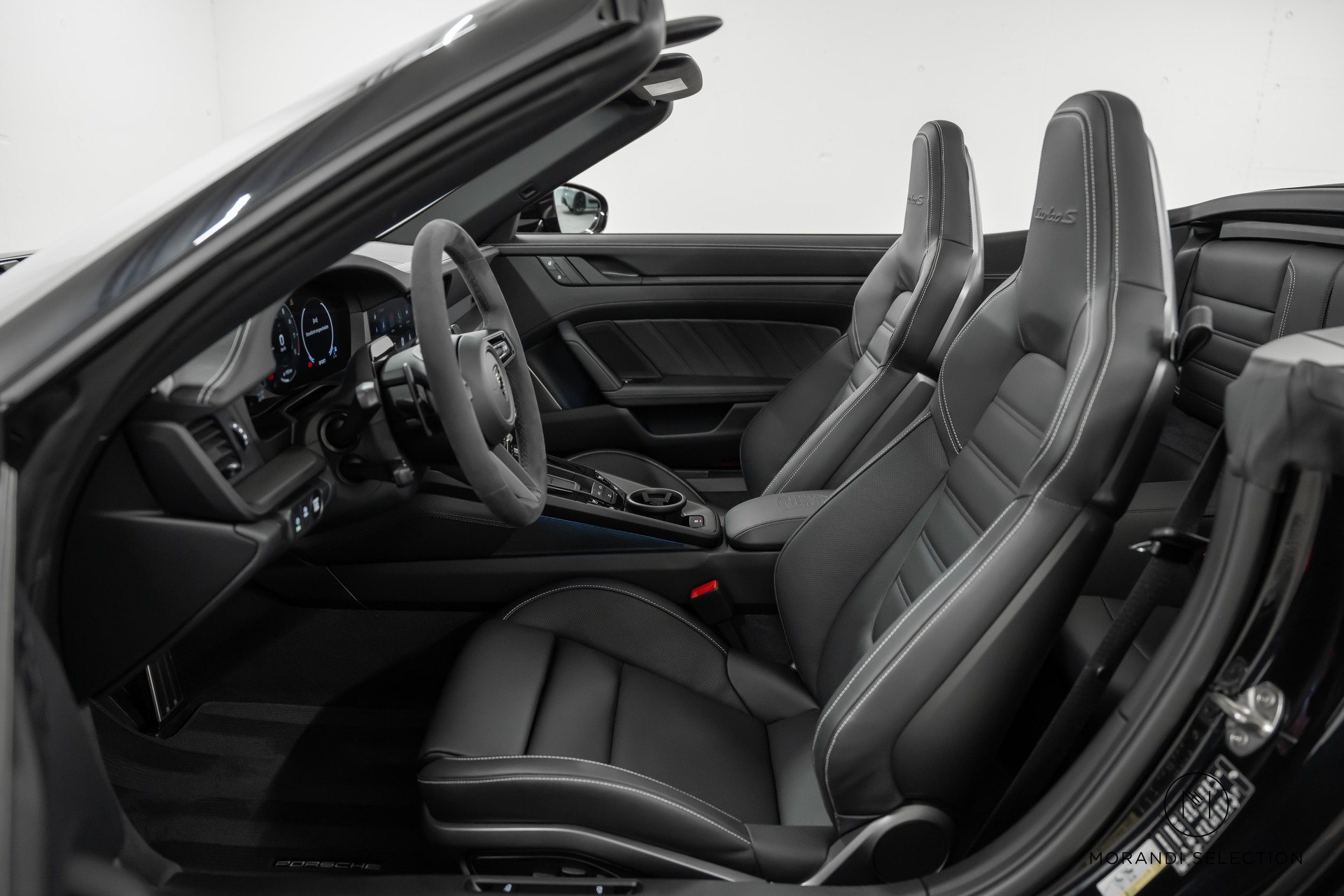 PORSCHE 911 Cabriolet 3.6 Turbo S PDK-image-13