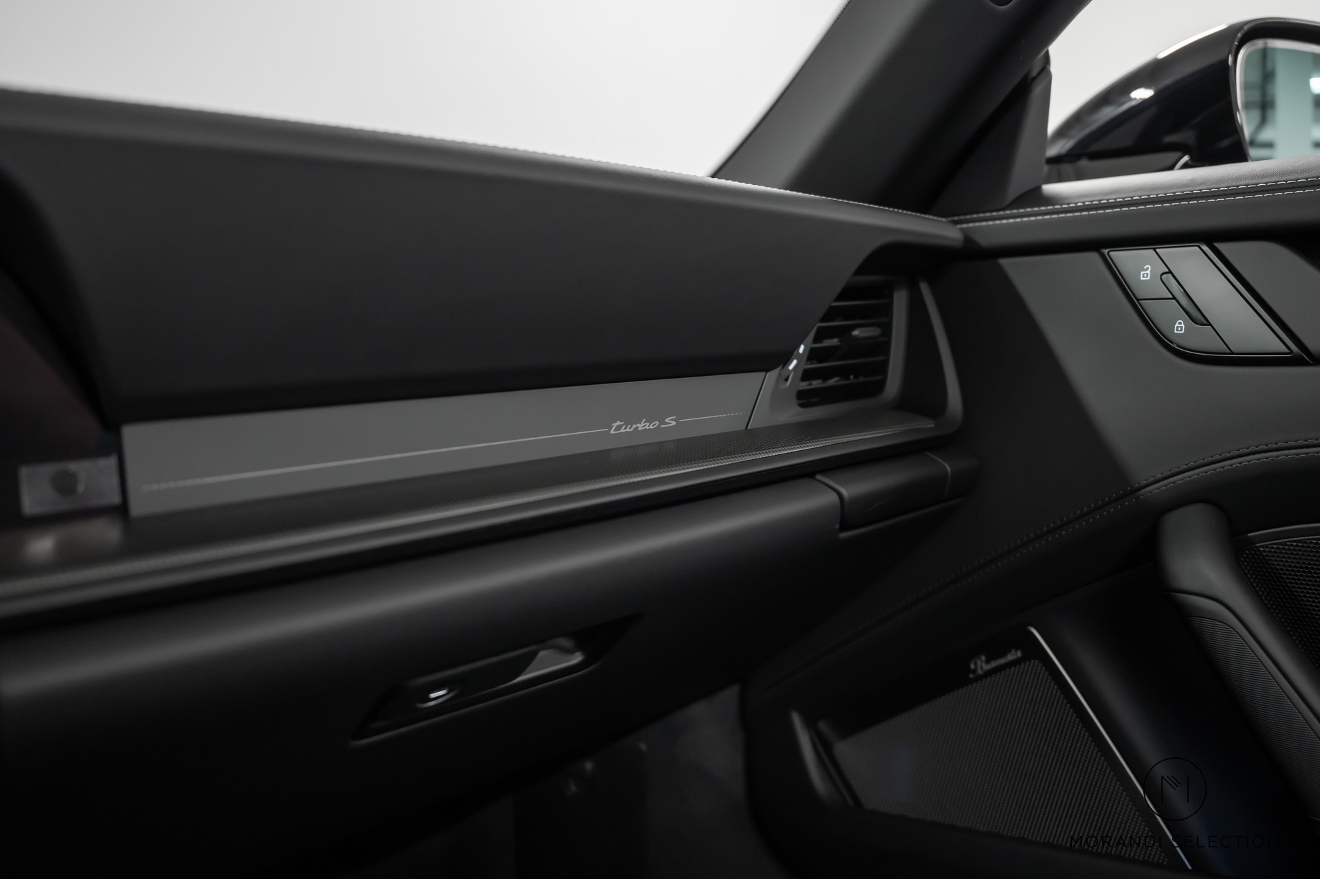 PORSCHE 911 Cabriolet 3.6 Turbo S PDK-image-26