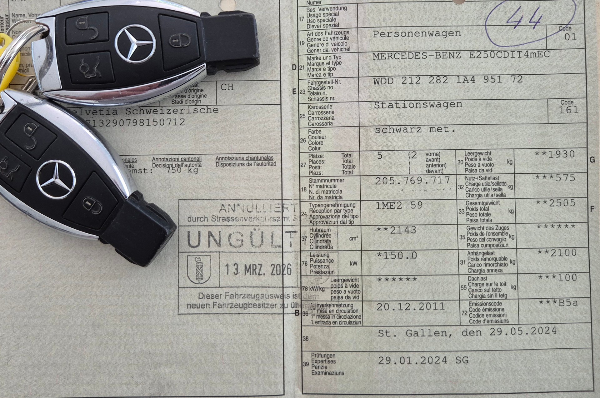 MERCEDES-BENZ E 250 CDI BlueEfficiency Elégance 4Matic 7G-Tronic-image-1