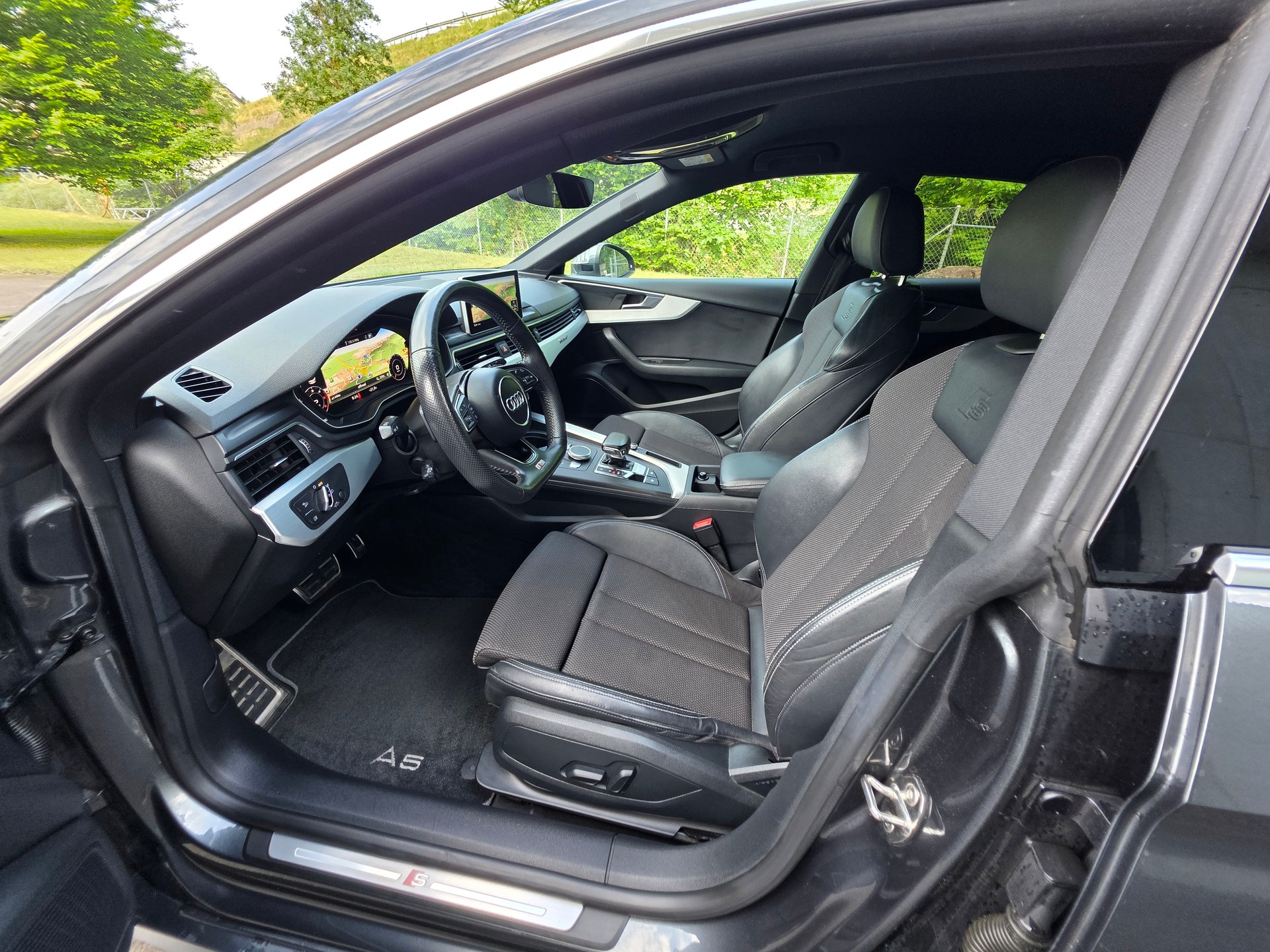 AUDI A5 Sportback 2.0 TDI S-LINE quattro S-tronic-image-21