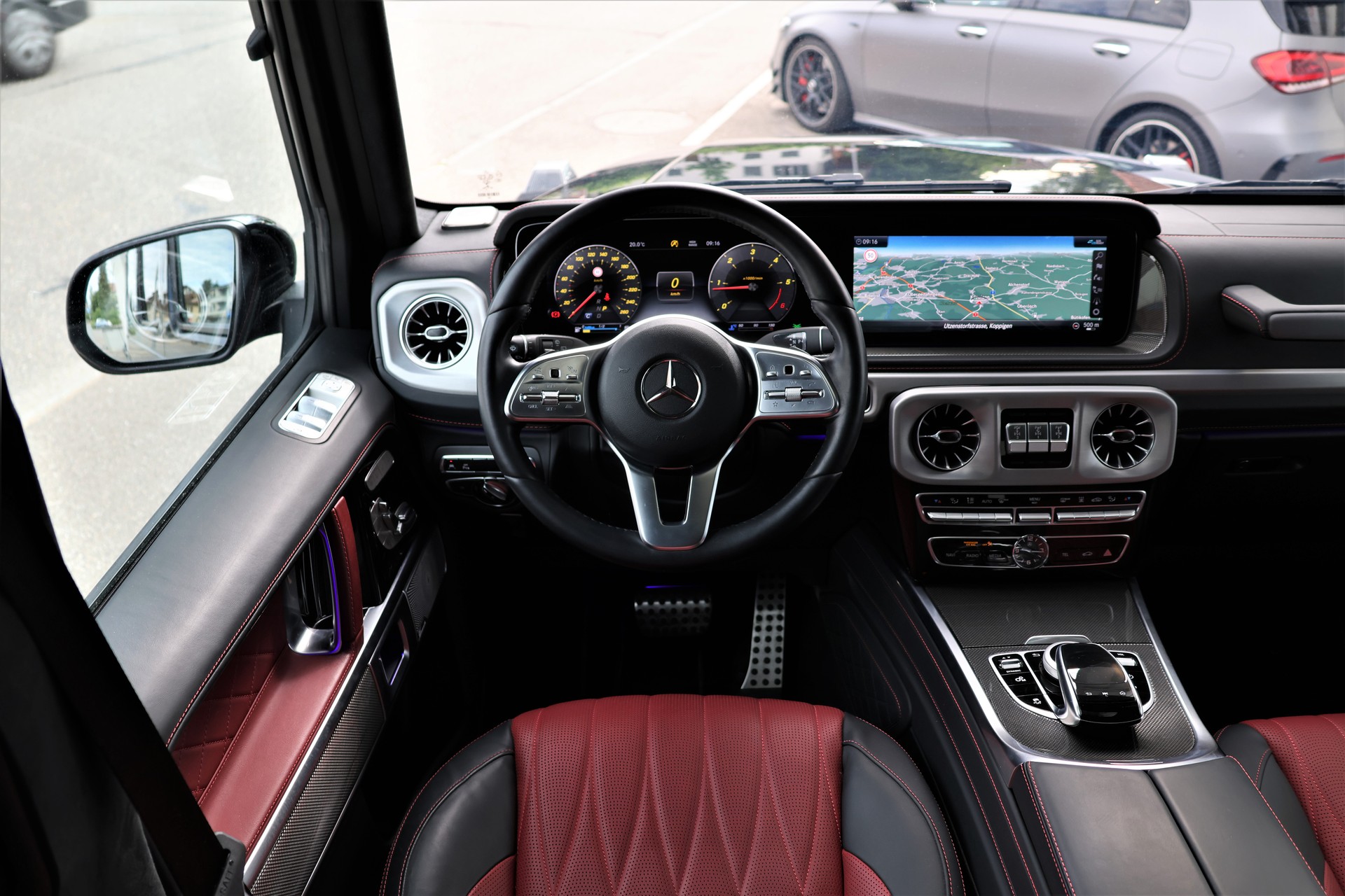 MERCEDES-BENZ G 350 d AMG Line 9G-Tronic (CH) "G Manufaktur"-image-13