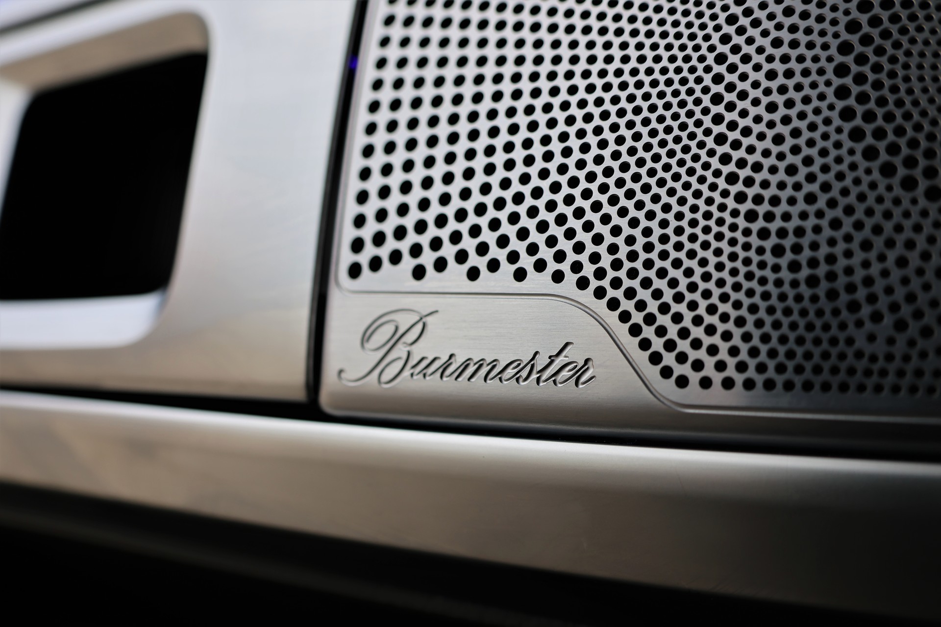 MERCEDES-BENZ G 350 d AMG Line 9G-Tronic (CH) "G Manufaktur"-image-17