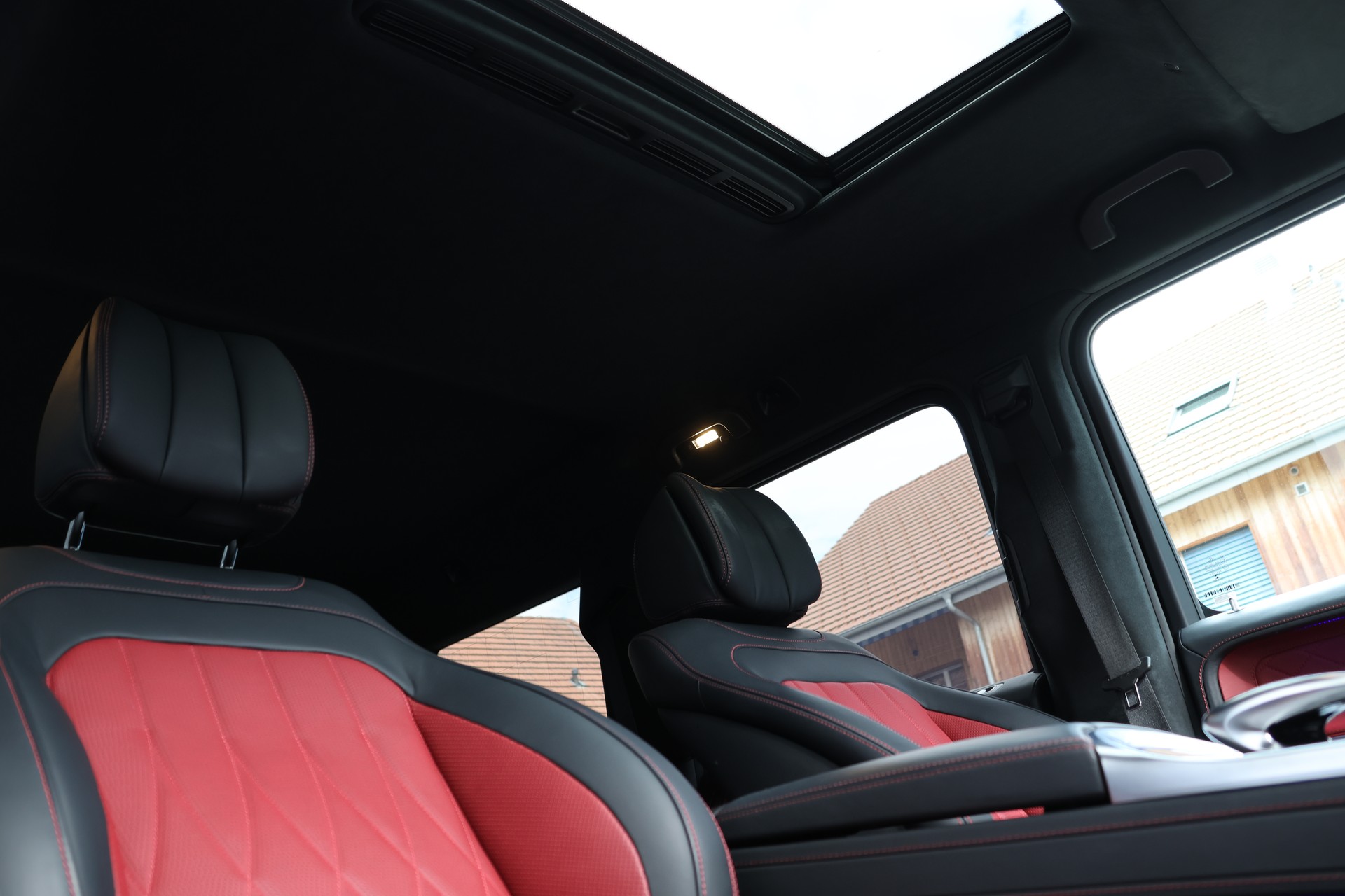MERCEDES-BENZ G 350 d AMG Line 9G-Tronic (CH) "G Manufaktur"-image-21