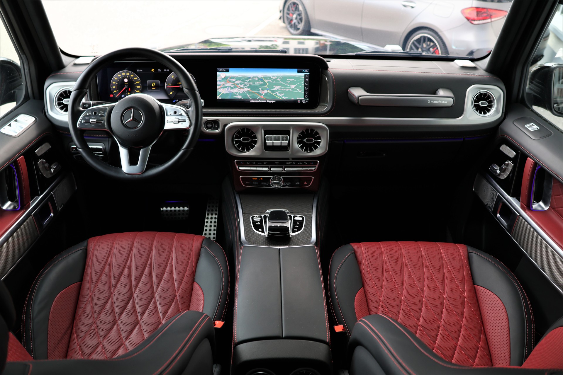 MERCEDES-BENZ G 350 d AMG Line 9G-Tronic (CH) "G Manufaktur"-image-15