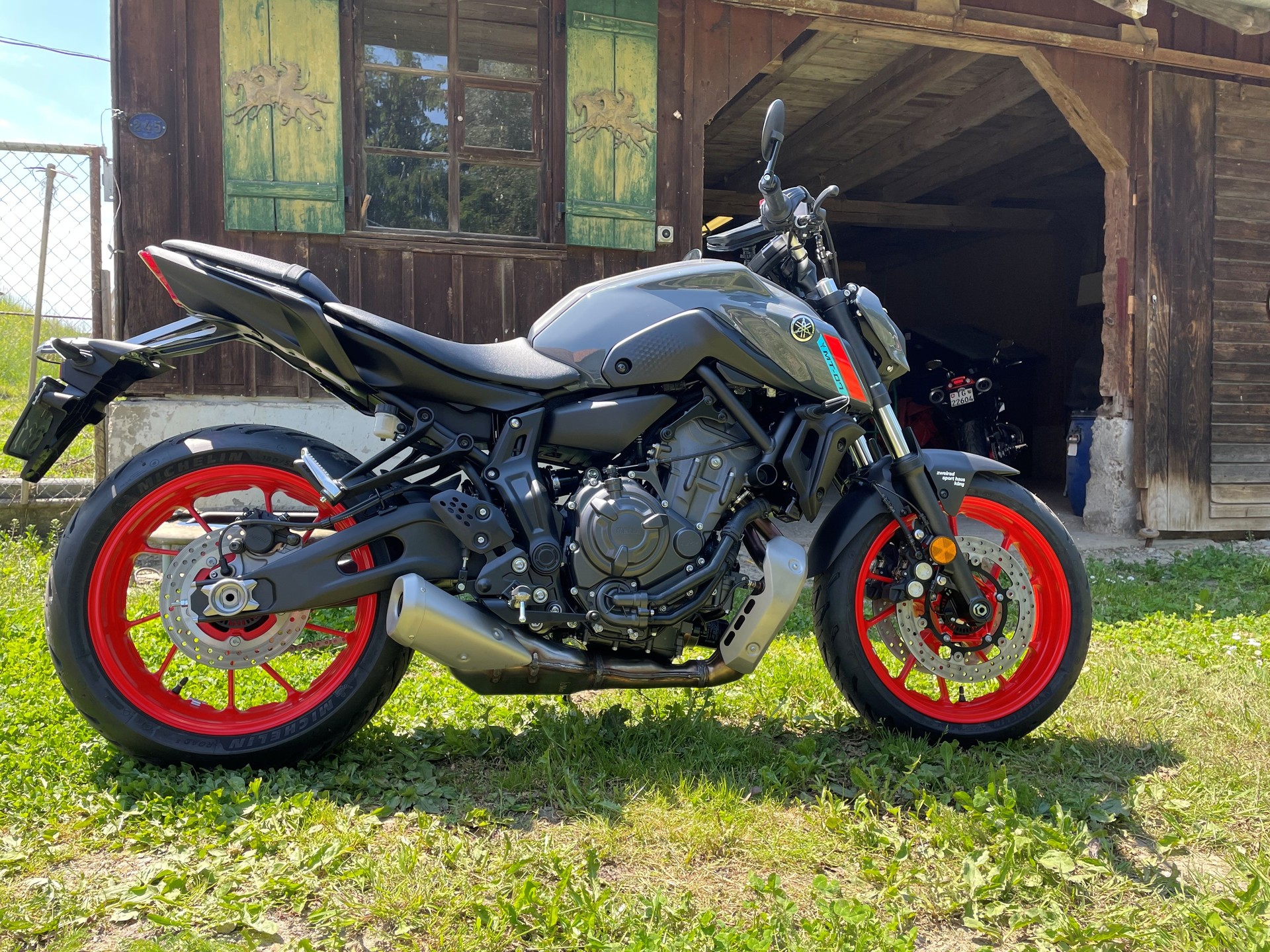 YAMAHA MT-07