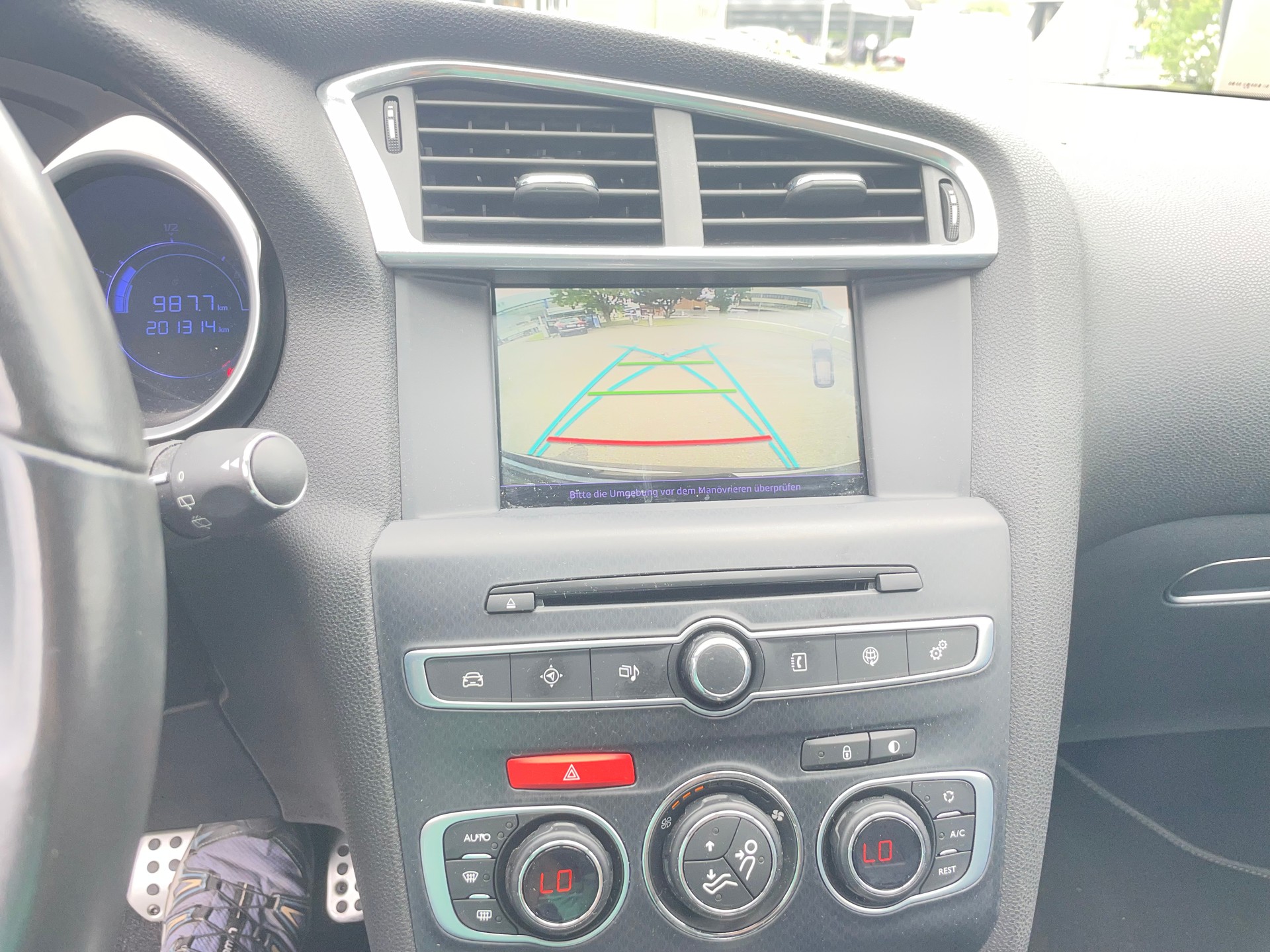 DS AUTOMOBILES DS 4 1.6 THP Sport Chic Automatic-image-12