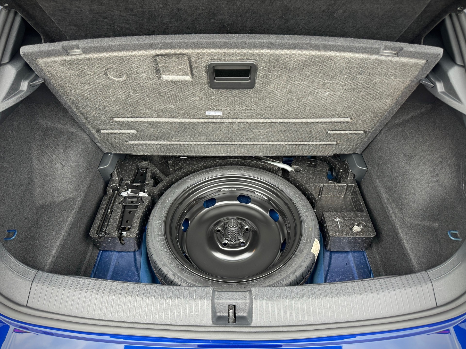 VW T-Roc 2.0 TSI R DSG 4Motion - Véhicule Suisse (CH)-image-15