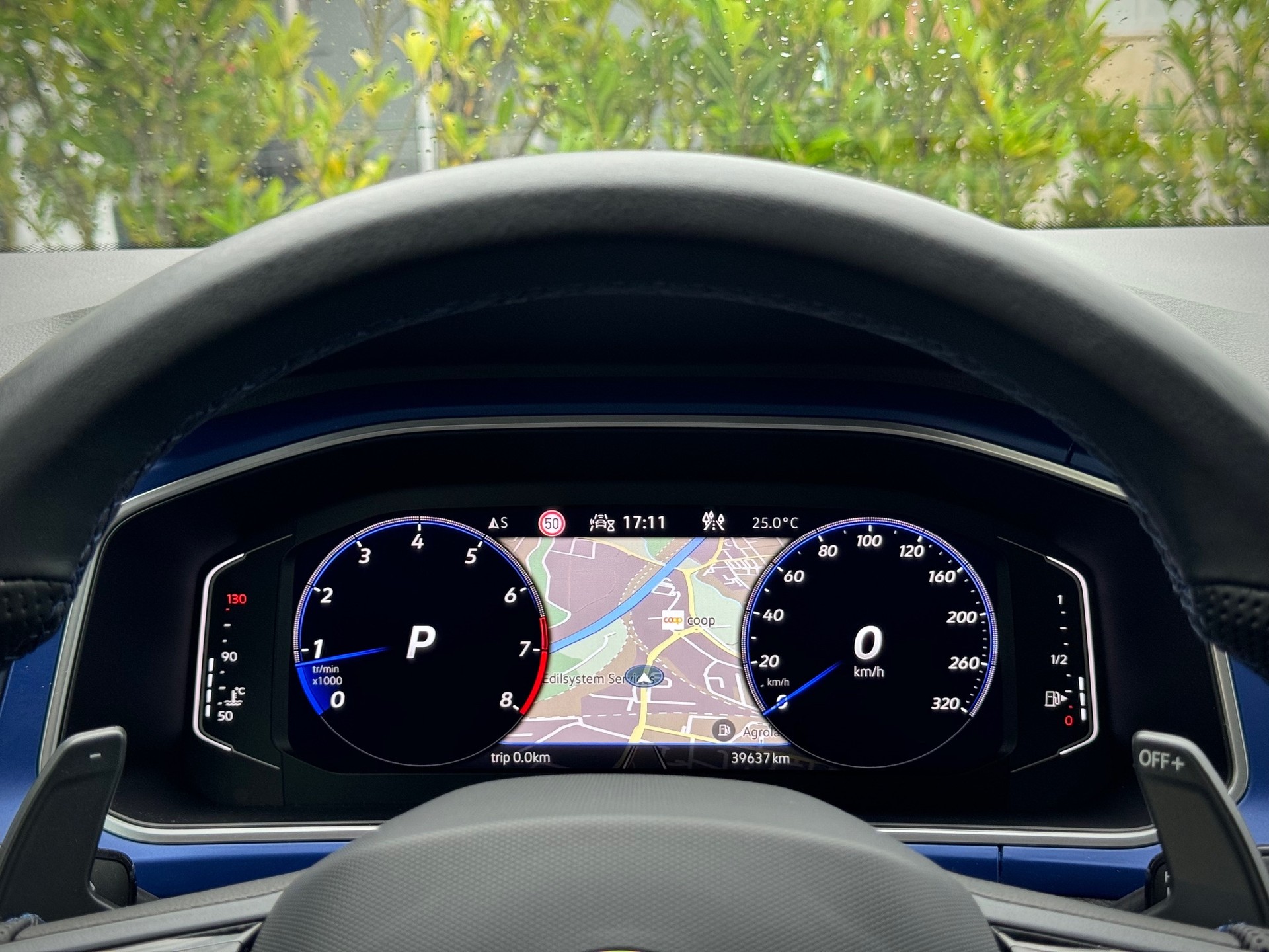 VW T-Roc 2.0 TSI R DSG 4Motion - Véhicule Suisse (CH)-image-8