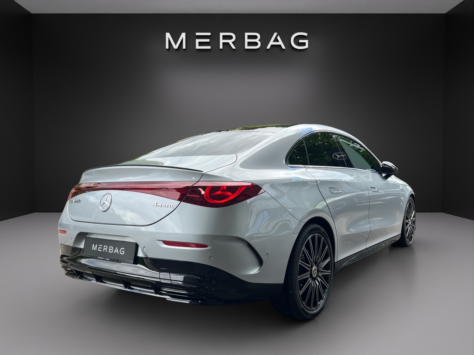 MERCEDES-BENZ CLA 220 4Matic 8G-DCT-image-2