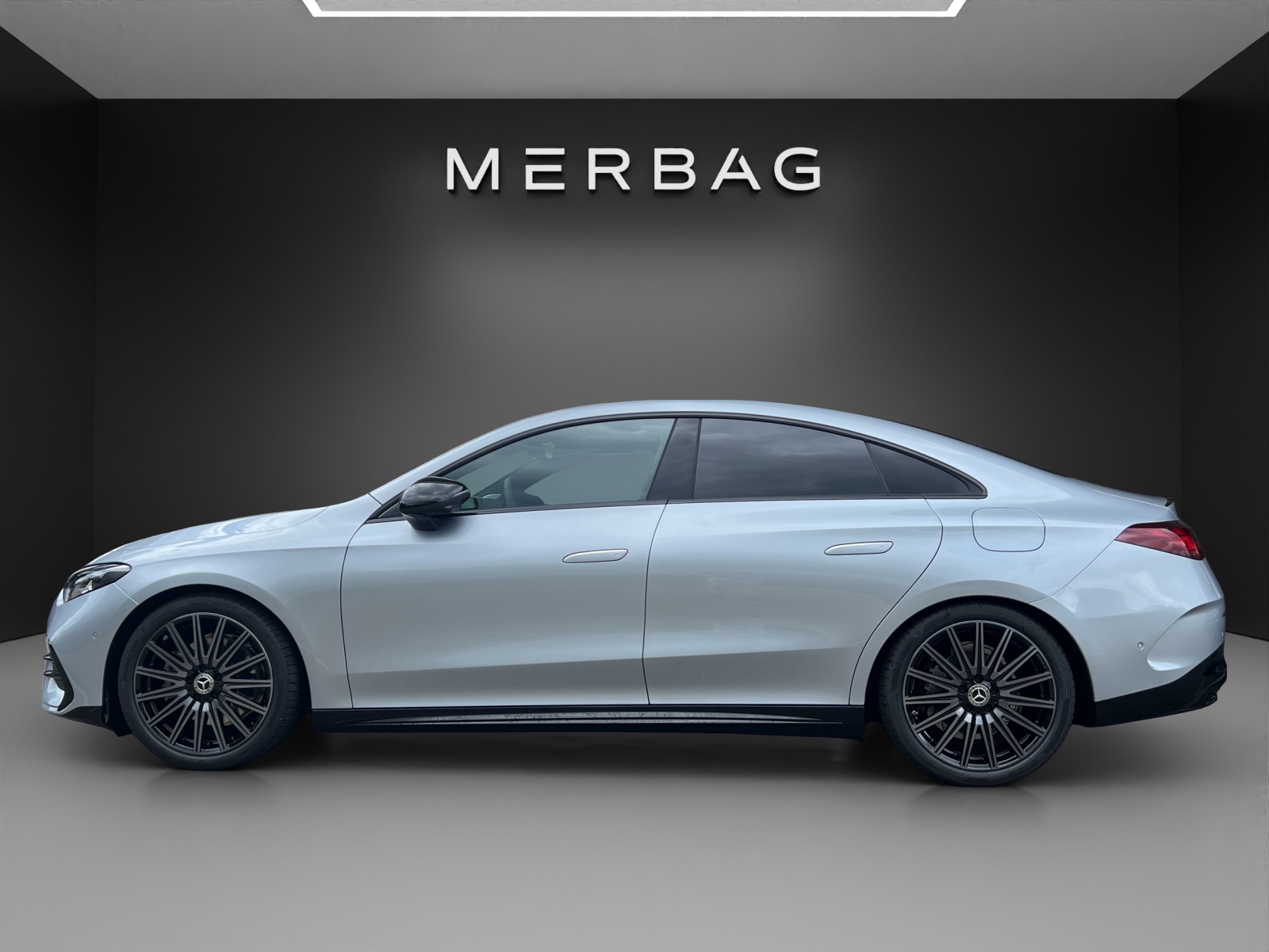 MERCEDES-BENZ CLA 220 4Matic 8G-DCT-image-5
