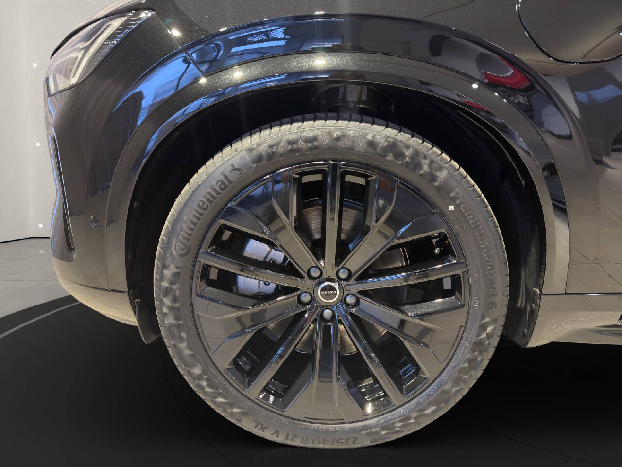 VOLVO XC90 2.0 T8 TE Black Edition eAWD-image-15