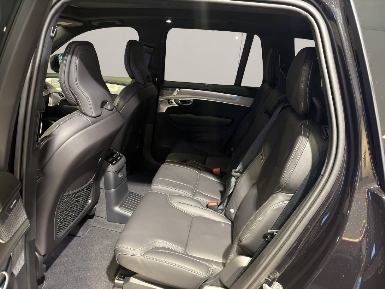 VOLVO XC90 2.0 T8 TE Black Edition eAWD-image-7