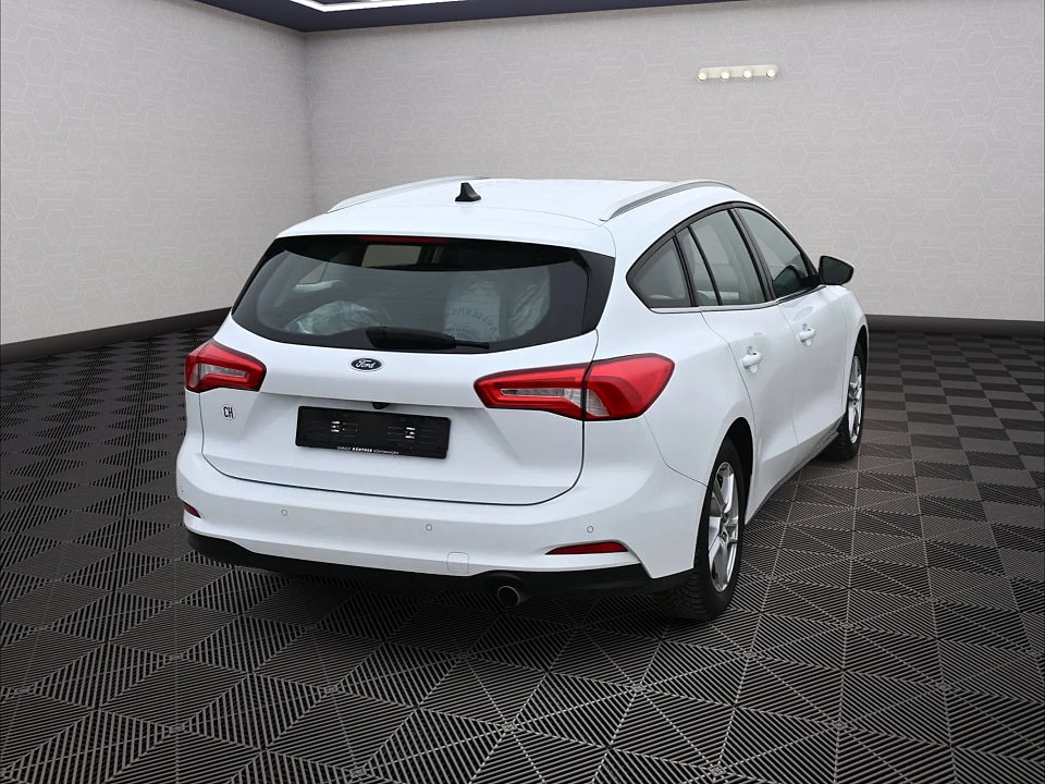 FORD Focus 1.5 TDCi Trend Automatic-image-2
