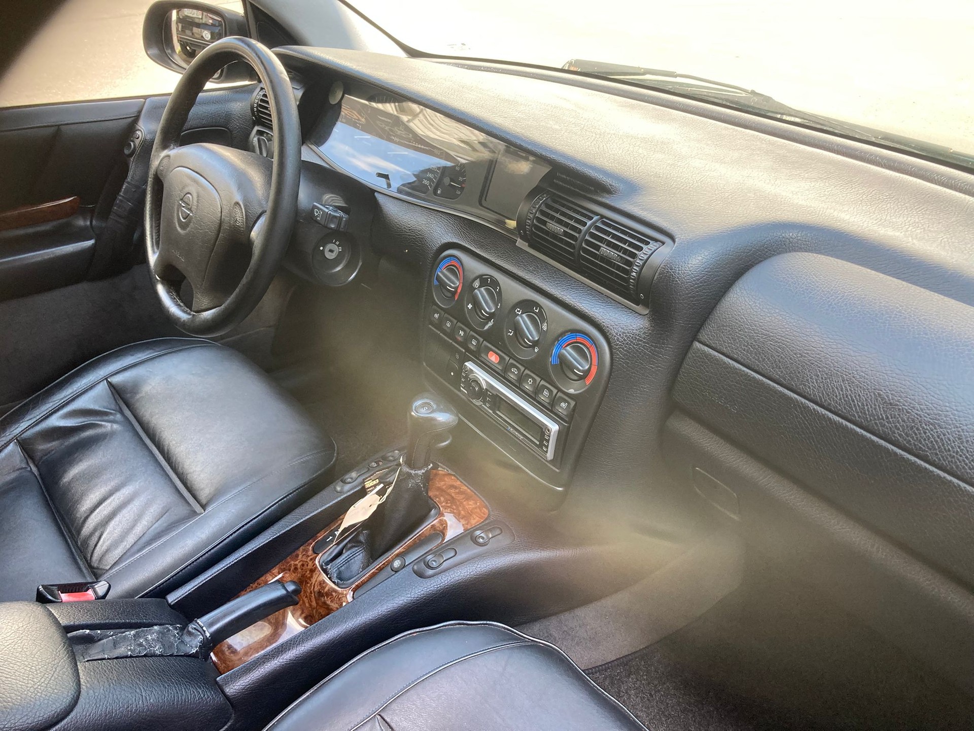OPEL Omega 3.0i MV6 A-image-13