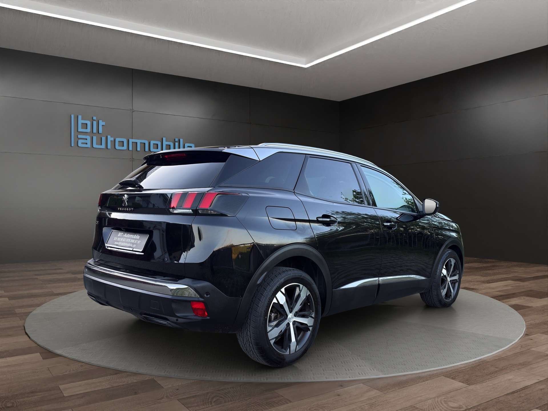 PEUGEOT 3008 1.2 PureTech Business Line EAT-image-7