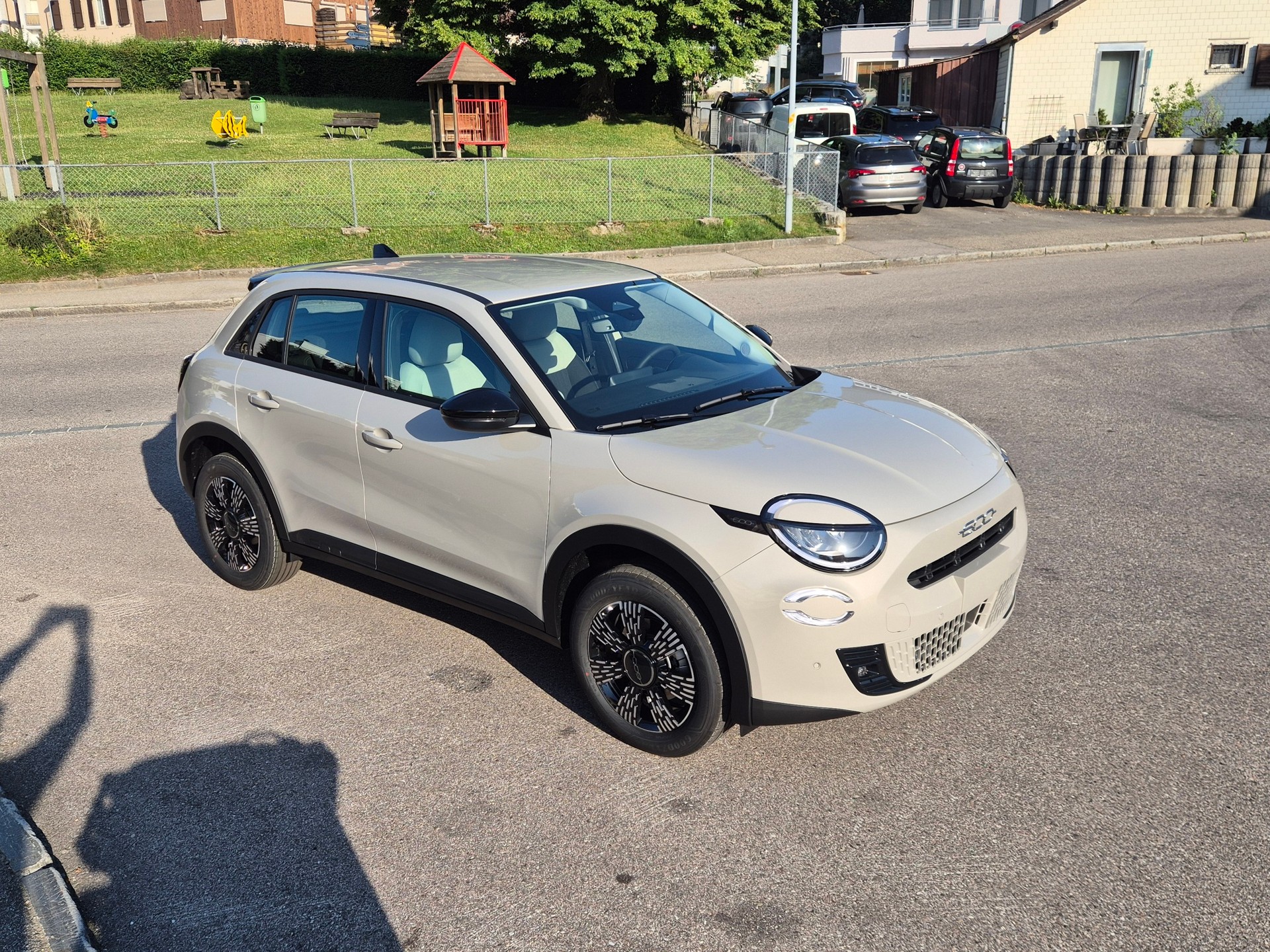 FIAT 600h Mild Hybrid Icon Swiss Edition-image-4