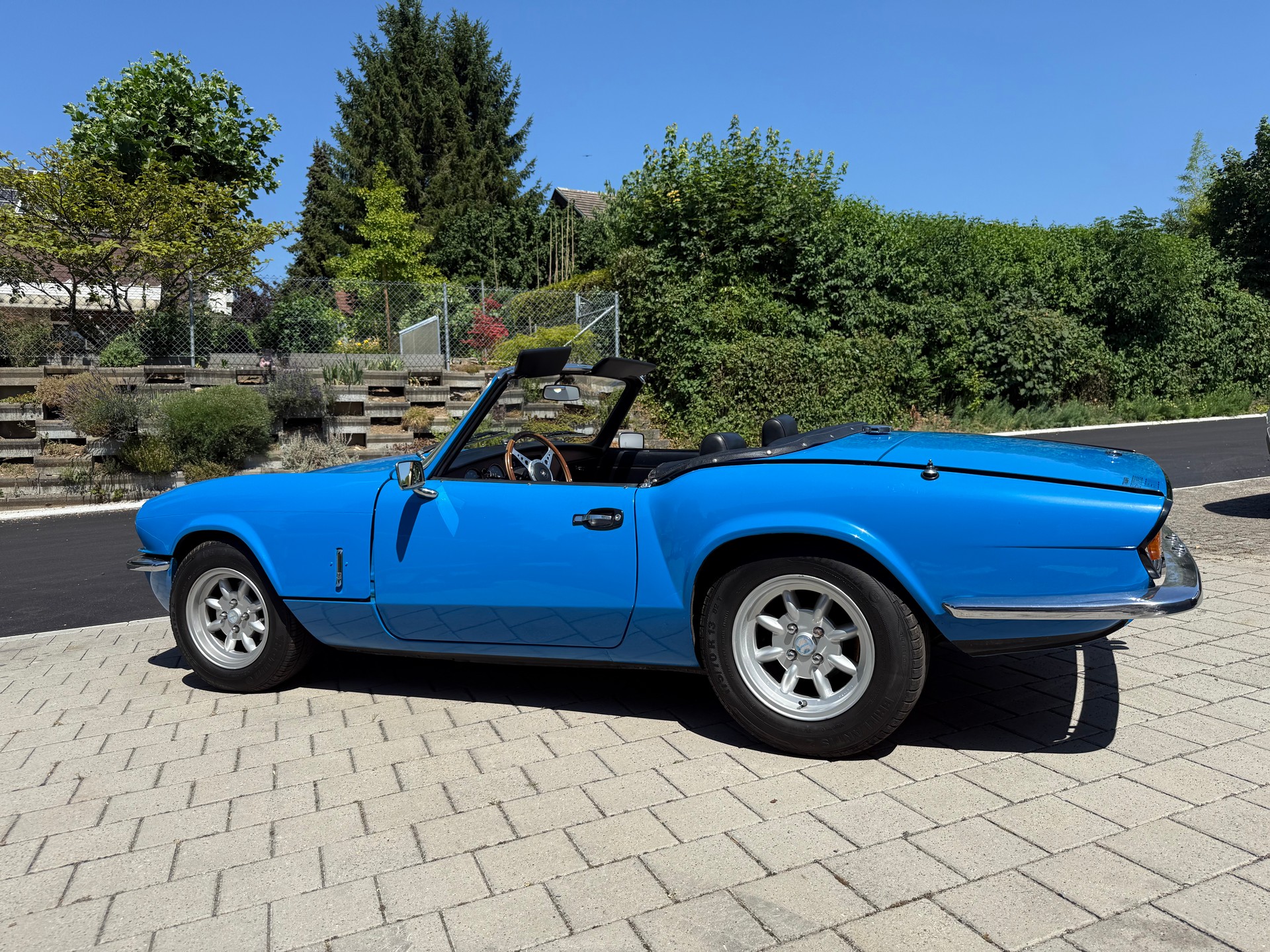 TRIUMPH 1500