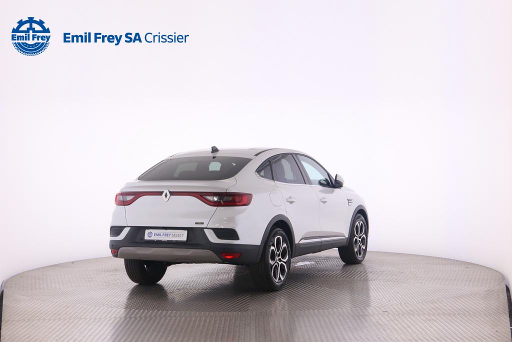 RENAULT Arkana 1.6 E-Tech techno-showroom-element-1