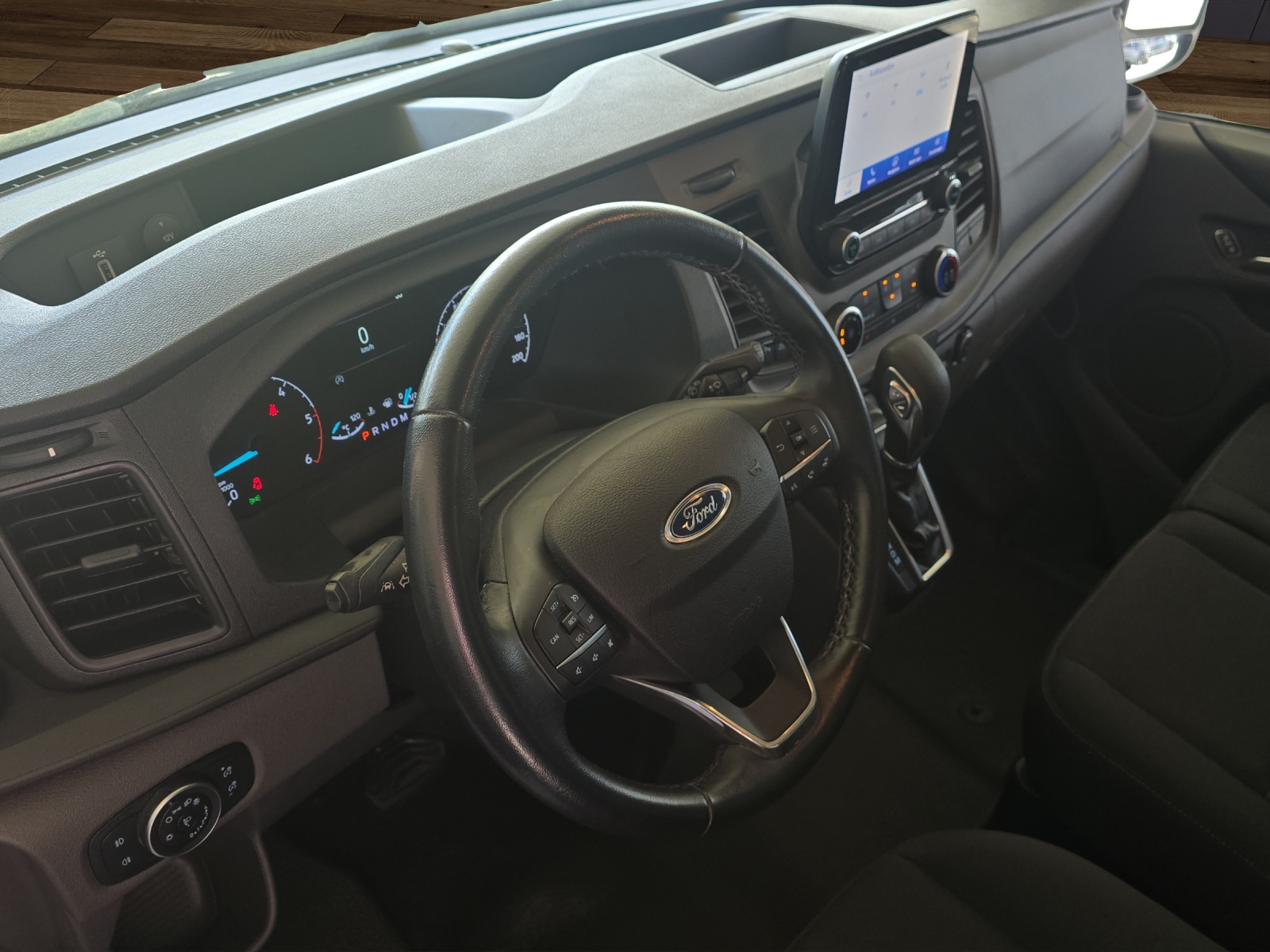 FORD Transit Custom Van 300 L1H1 Trend A-image-9
