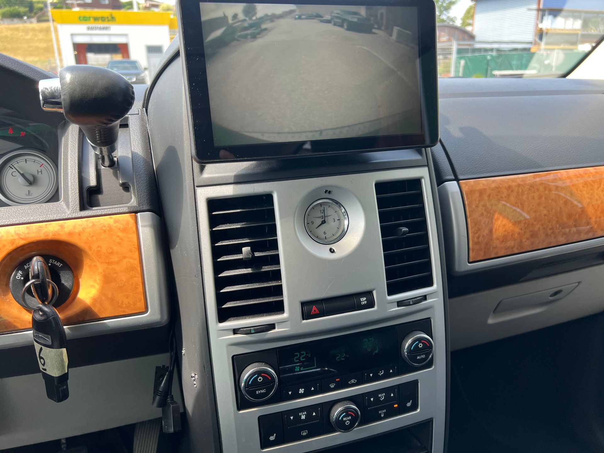 CHRYSLER Grand Voyager 2.8 CRD LX Automatic-image-14