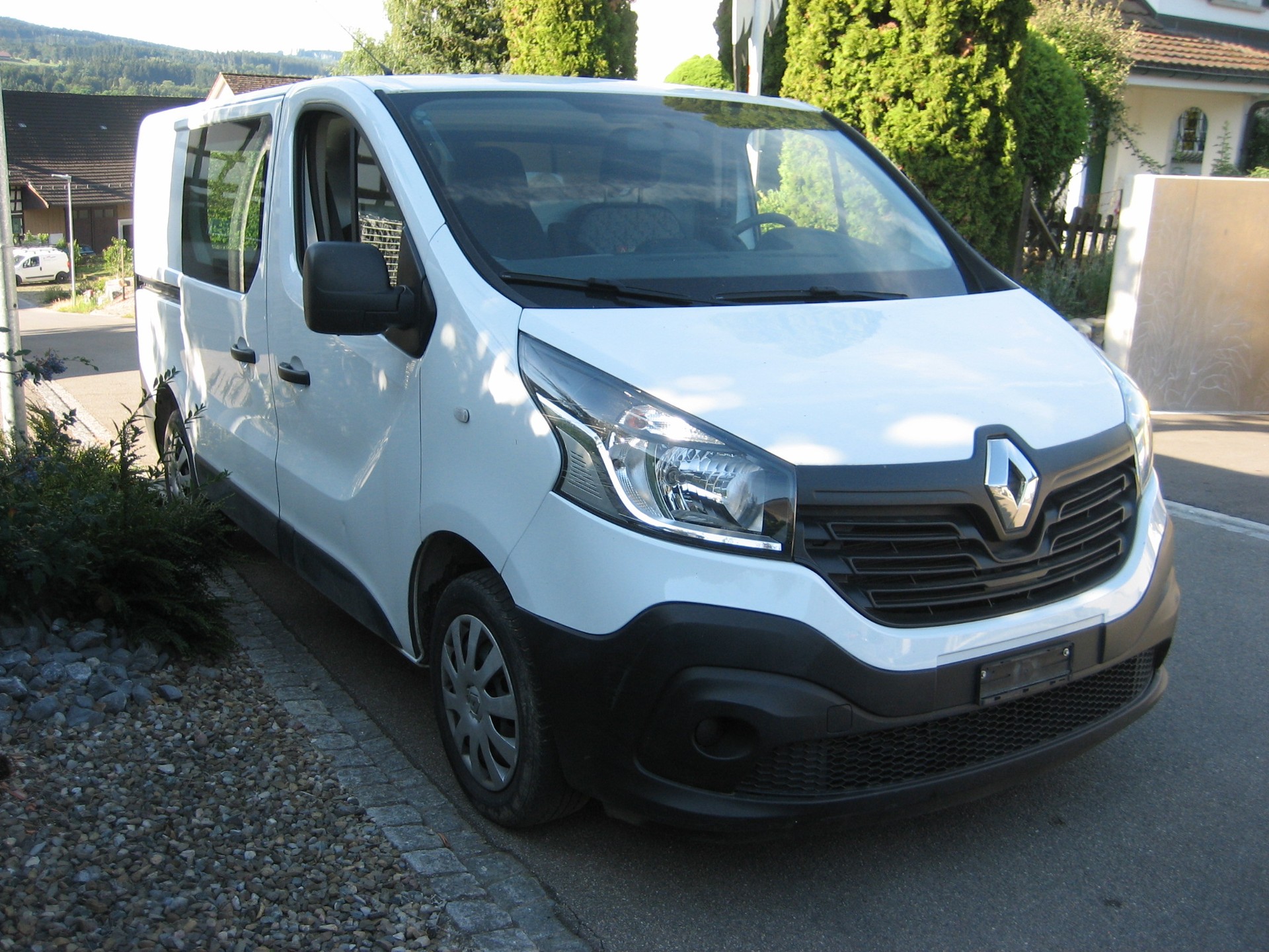 RENAULT Trafic 1.6 ENERGY TwinT. dCi120 2.9t Busin. L1H1-image-1