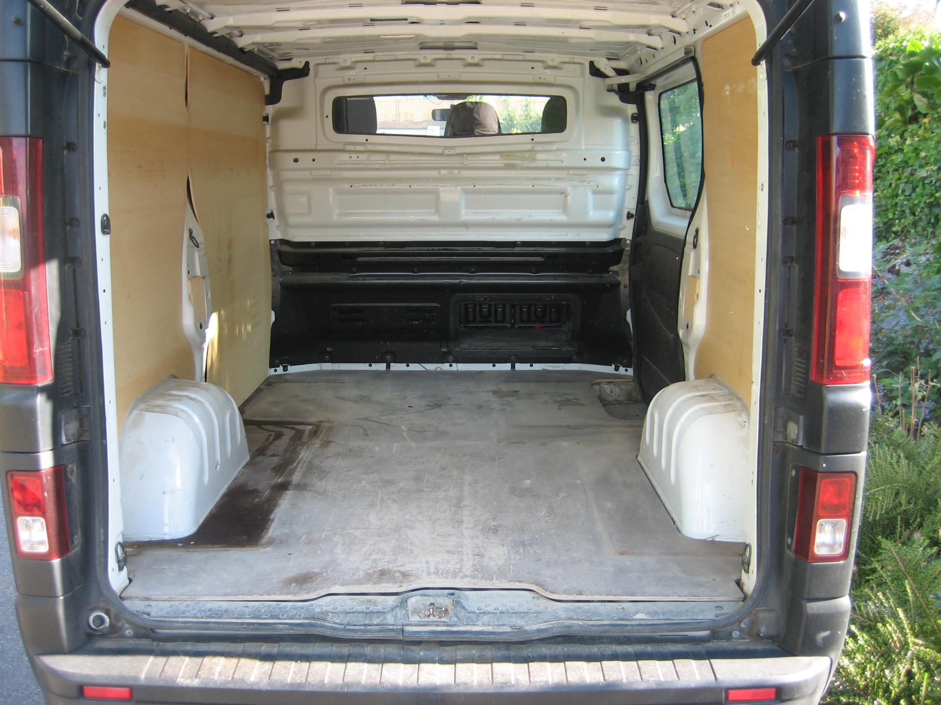 RENAULT Trafic 1.6 ENERGY TwinT. dCi120 2.9t Busin. L1H1-image-3