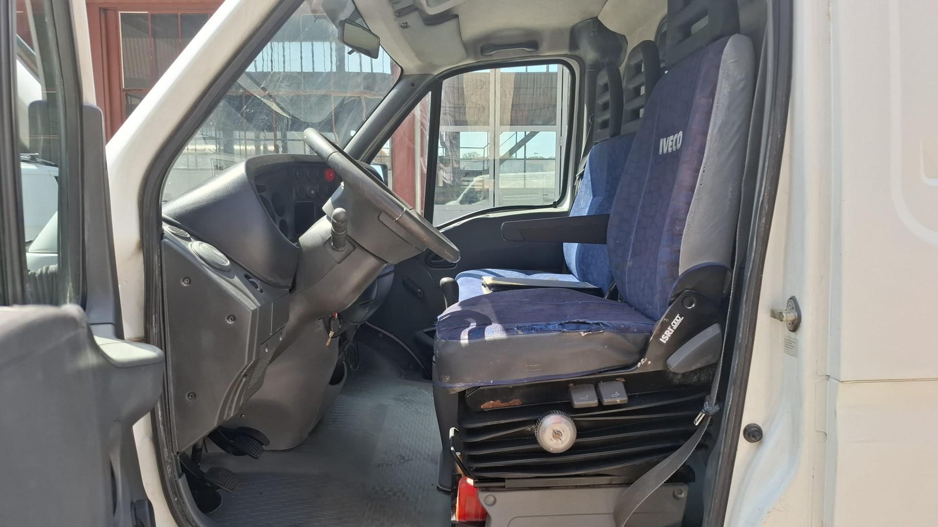 IVECO 29L10VL Agile ALJA42D2B1-image-13
