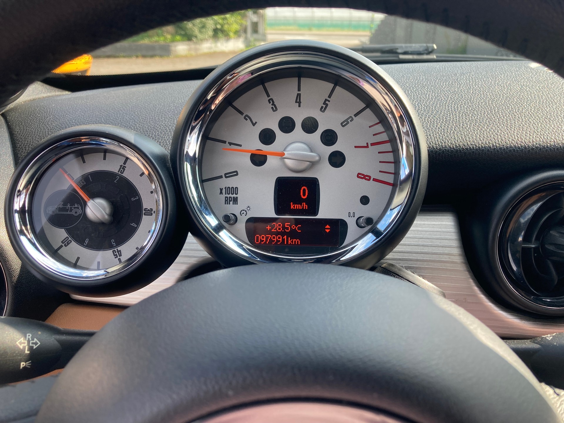 MINI Cooper S Roadster-image-9