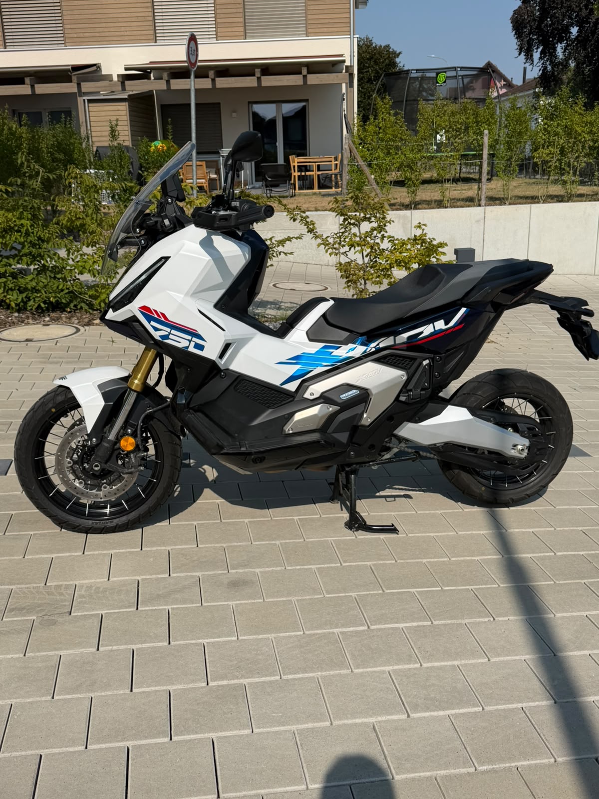 HONDA X-ADV 750-image-1