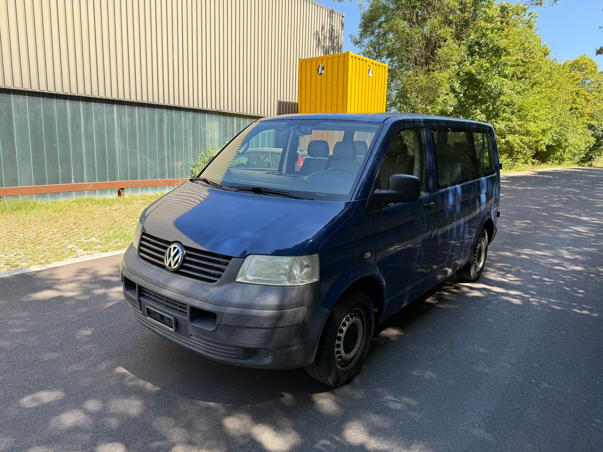 VW 2.5 TDI Multivan Lang 4x4 9 platz-showroom-element-2