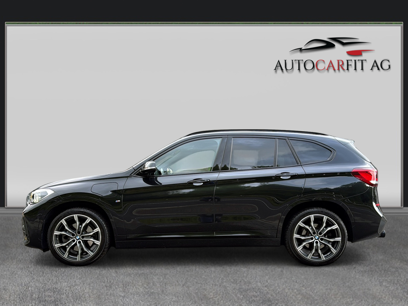 BMW X1 xDrive 25e M Sport Steptronic-showroom-element-2