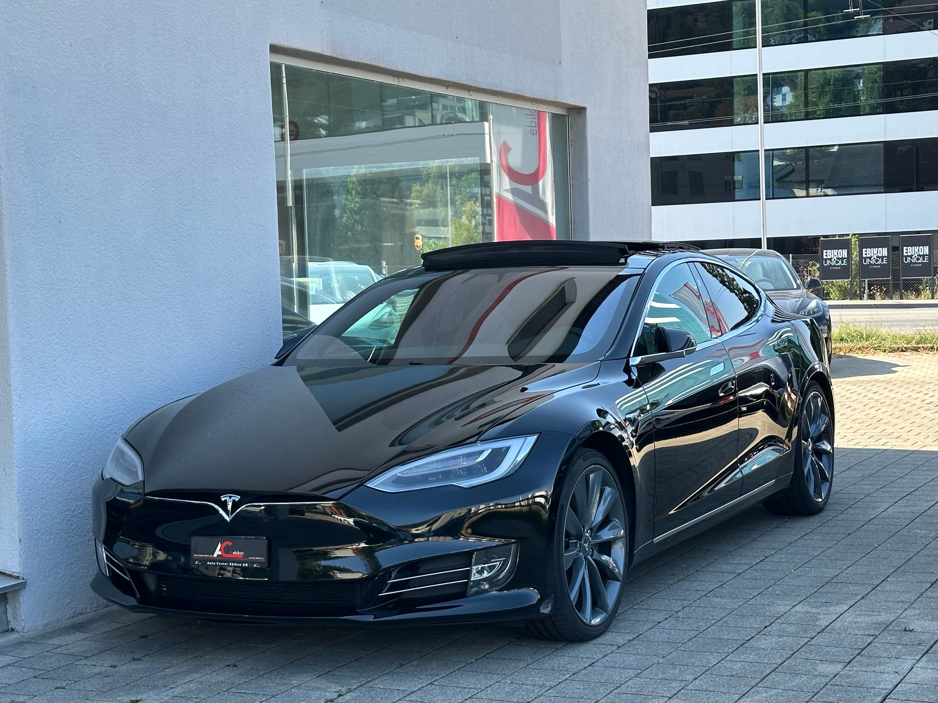 TESLA Model S 100 D