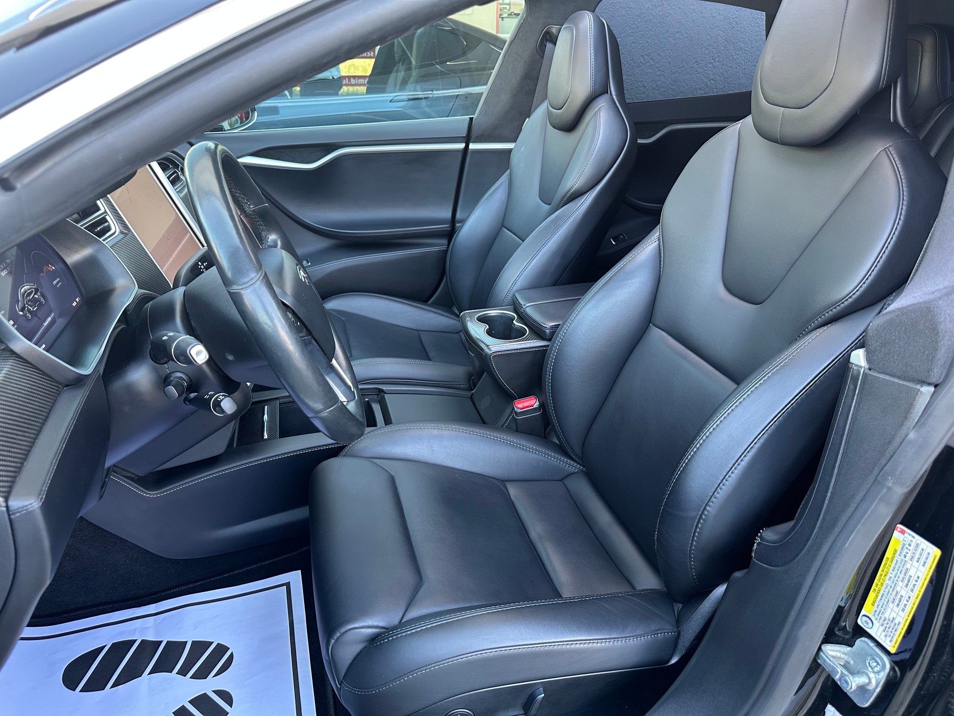 TESLA Model S 100 D-image-10