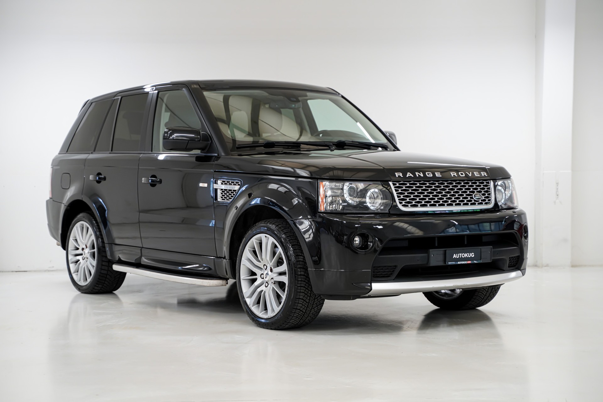 LAND ROVER Range Rover Sport 3.0 TDV6 Autobiography Automatic-showroom-element-2