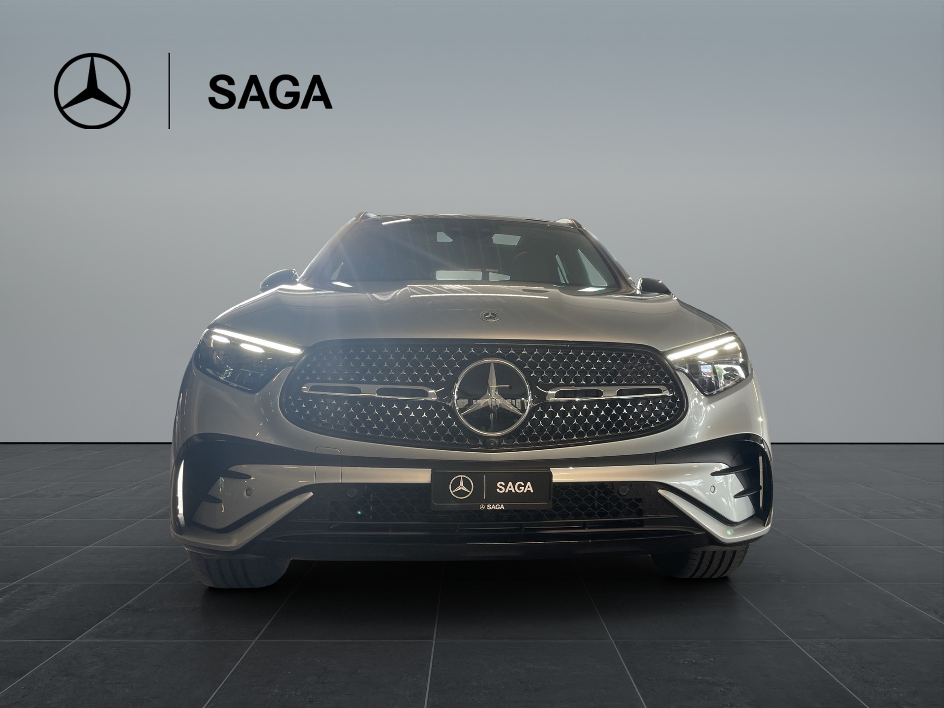 MERCEDES-BENZ GLC 300 4Matic 9G-Tronic-showroom-element-2