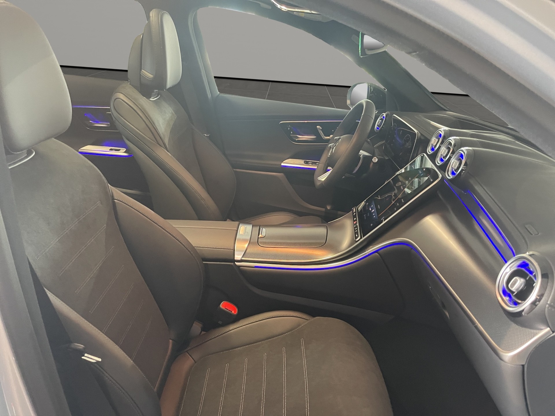 MERCEDES-BENZ GLC 300 4Matic 9G-Tronic-image-10