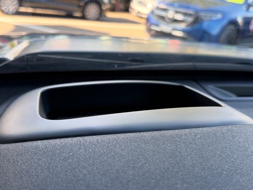 LAND ROVER Discovery Sport 2.0 TD4 HSE-image-6