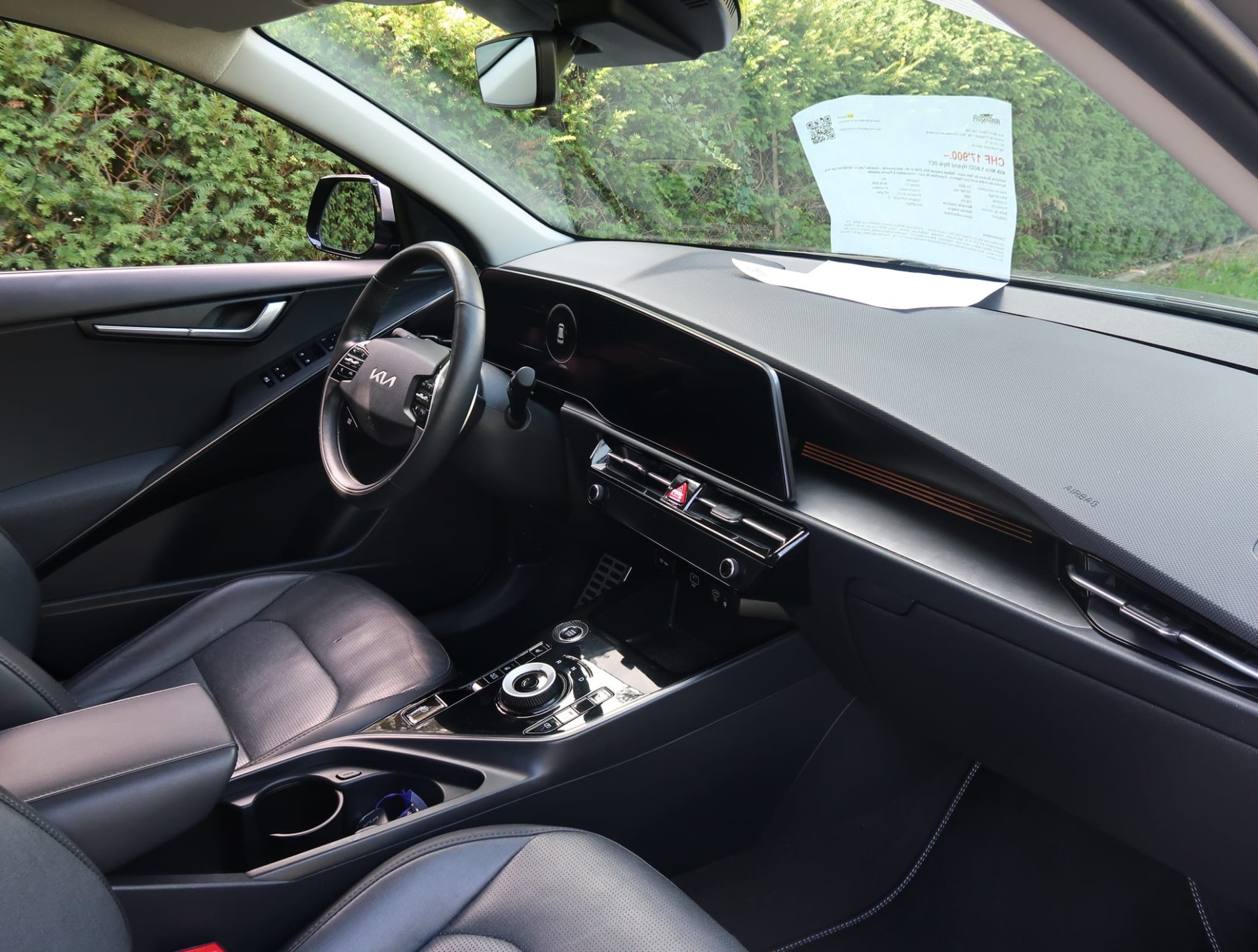 KIA Niro 1.6GDi Hybrid Style DCT-image-16