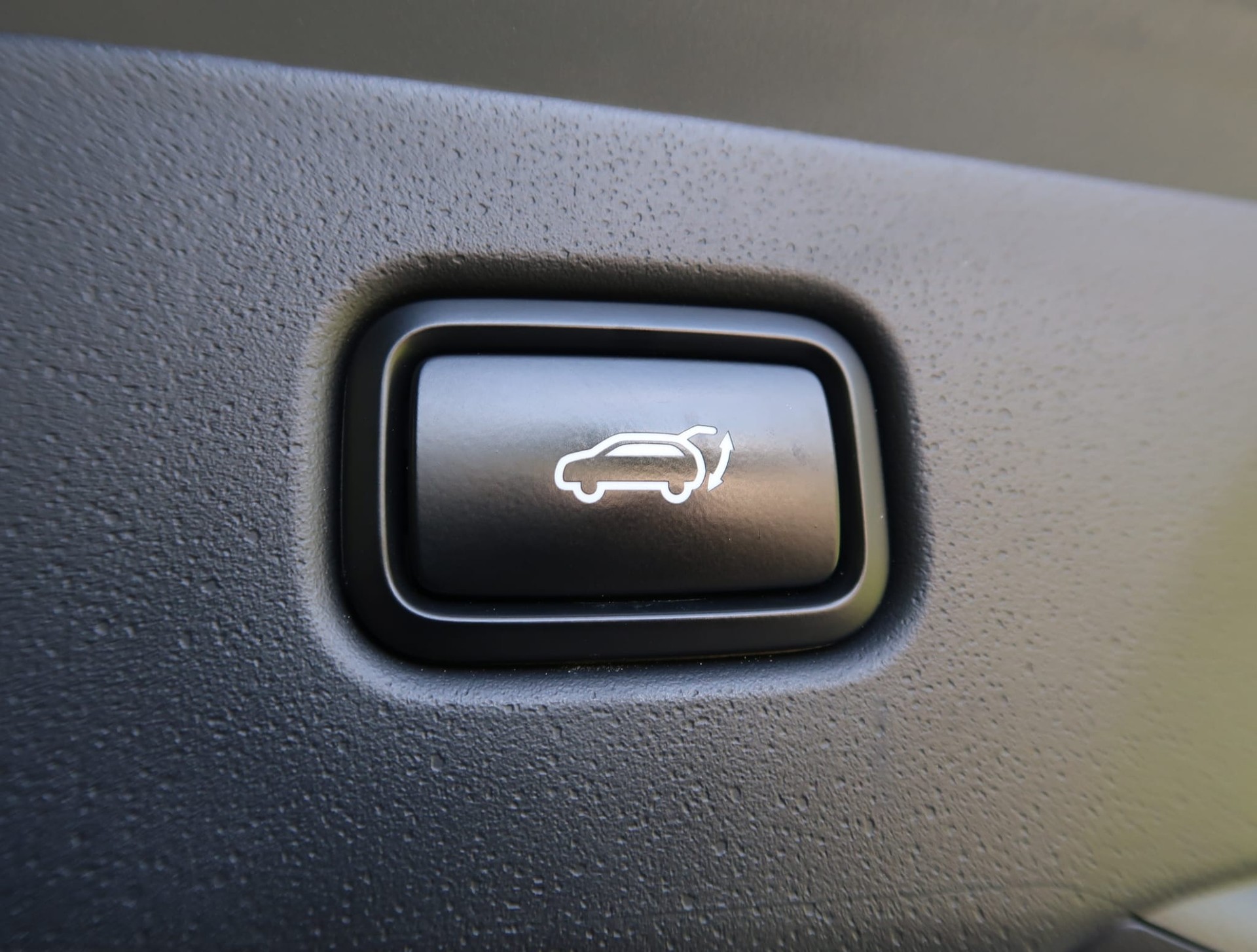 KIA Niro 1.6GDi Hybrid Style DCT-image-28