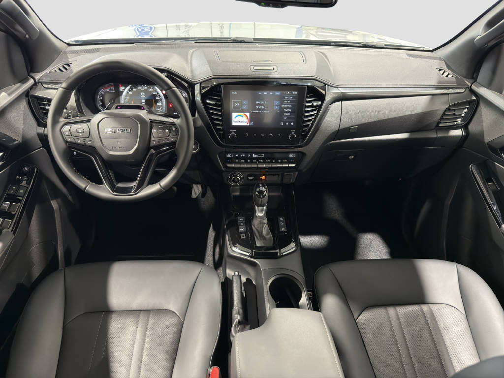 ISUZU D-Max Crew Pick-up 2.2 DDi Nitro Sport 4x4-image-8