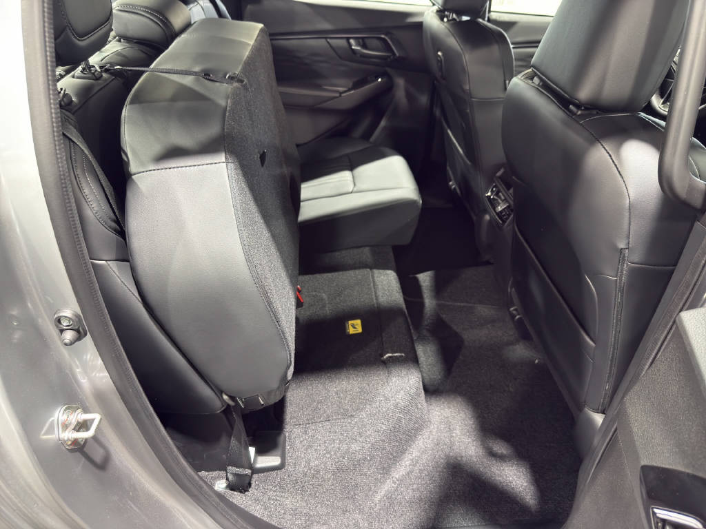 ISUZU D-Max Crew Pick-up 2.2 DDi Nitro Sport 4x4-image-15