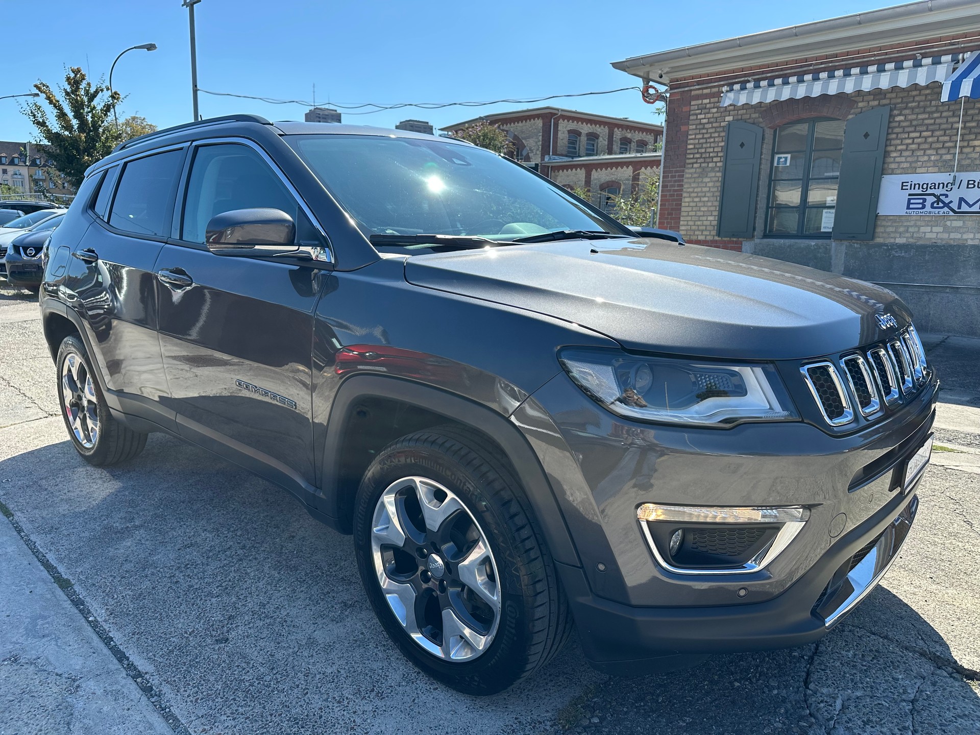 JEEP Compass 2.0CRD Limited AWD 9ATX-showroom-element-2
