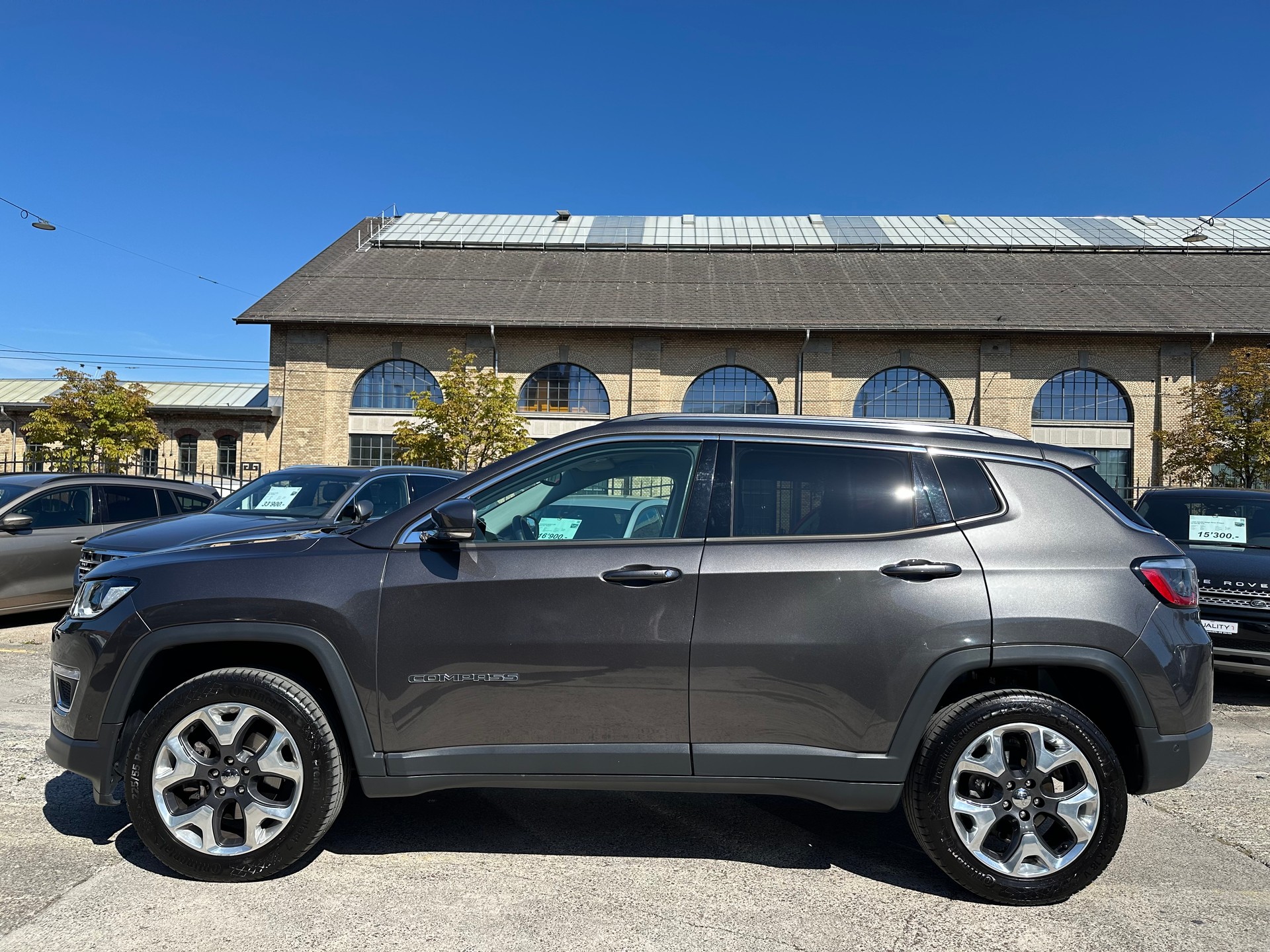 JEEP Compass 2.0CRD Limited AWD 9ATX-showroom-element-3