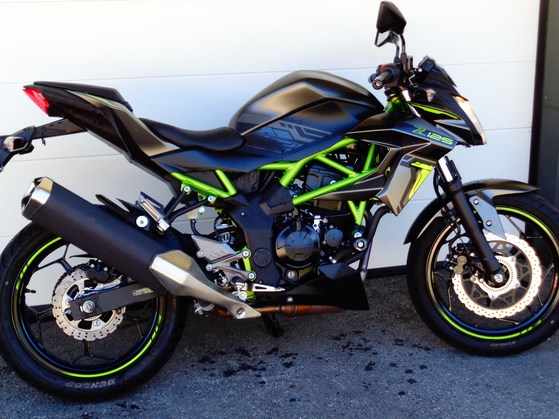 KAWASAKI Z 125-image-1