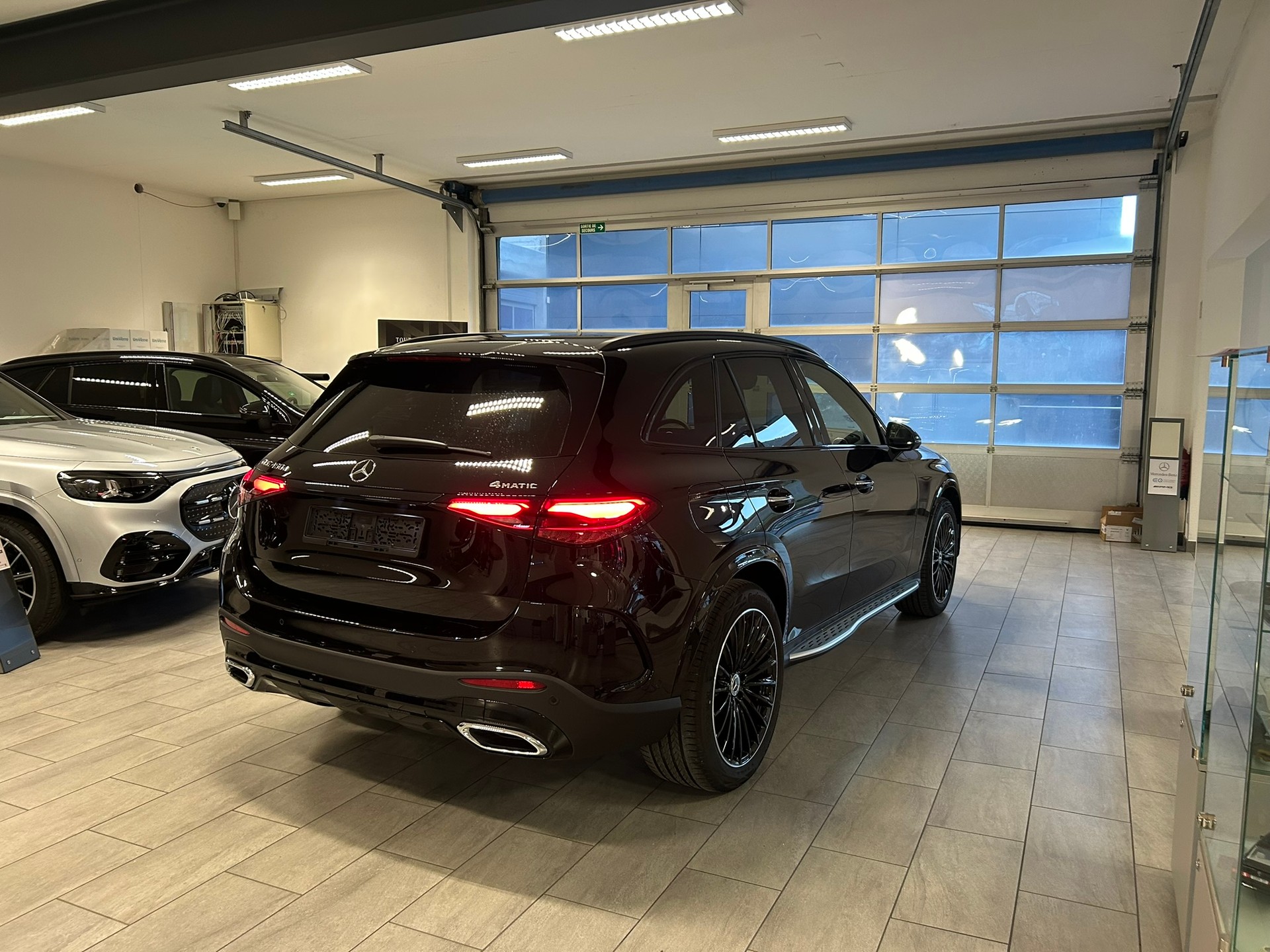 MERCEDES-BENZ GLC 450d 4Matic AMG Line 9G-Tronic-image-5