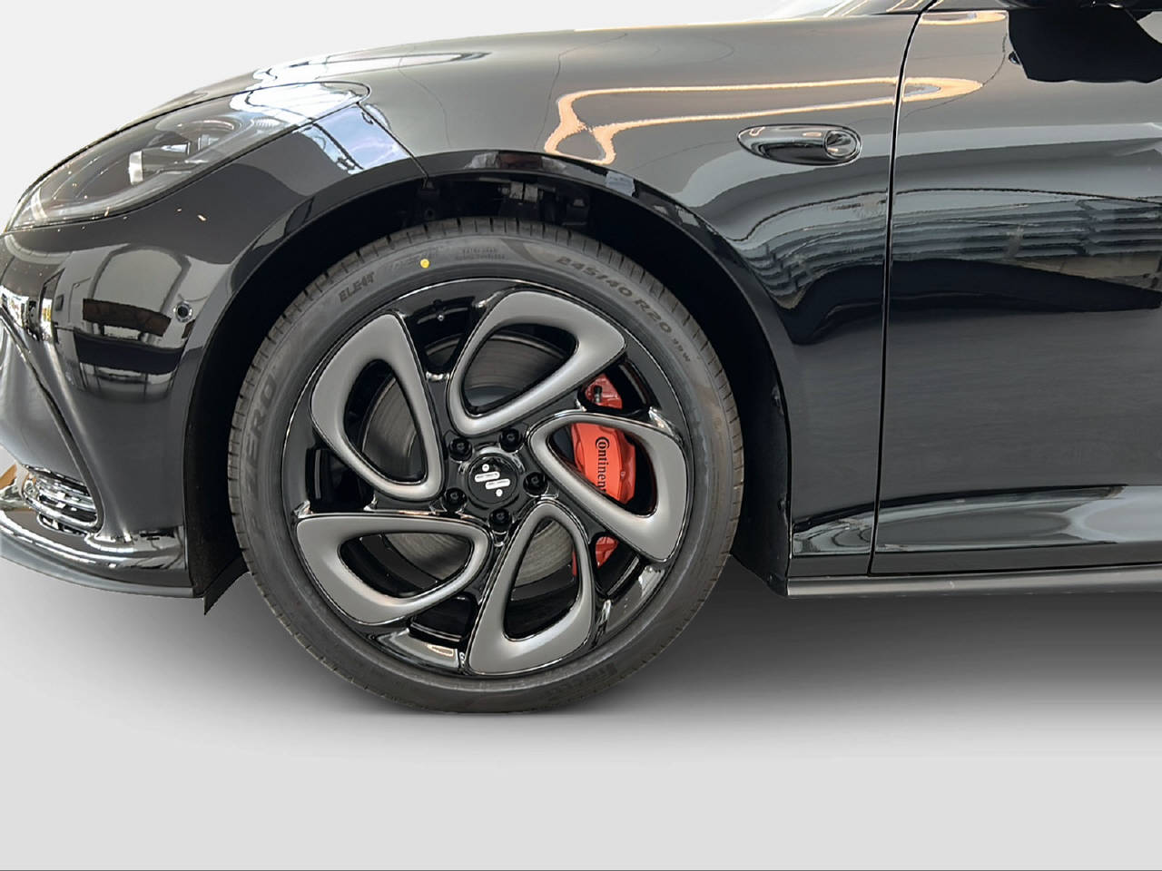 MG IM5 100 kWh Performance 20 4WD-image-14